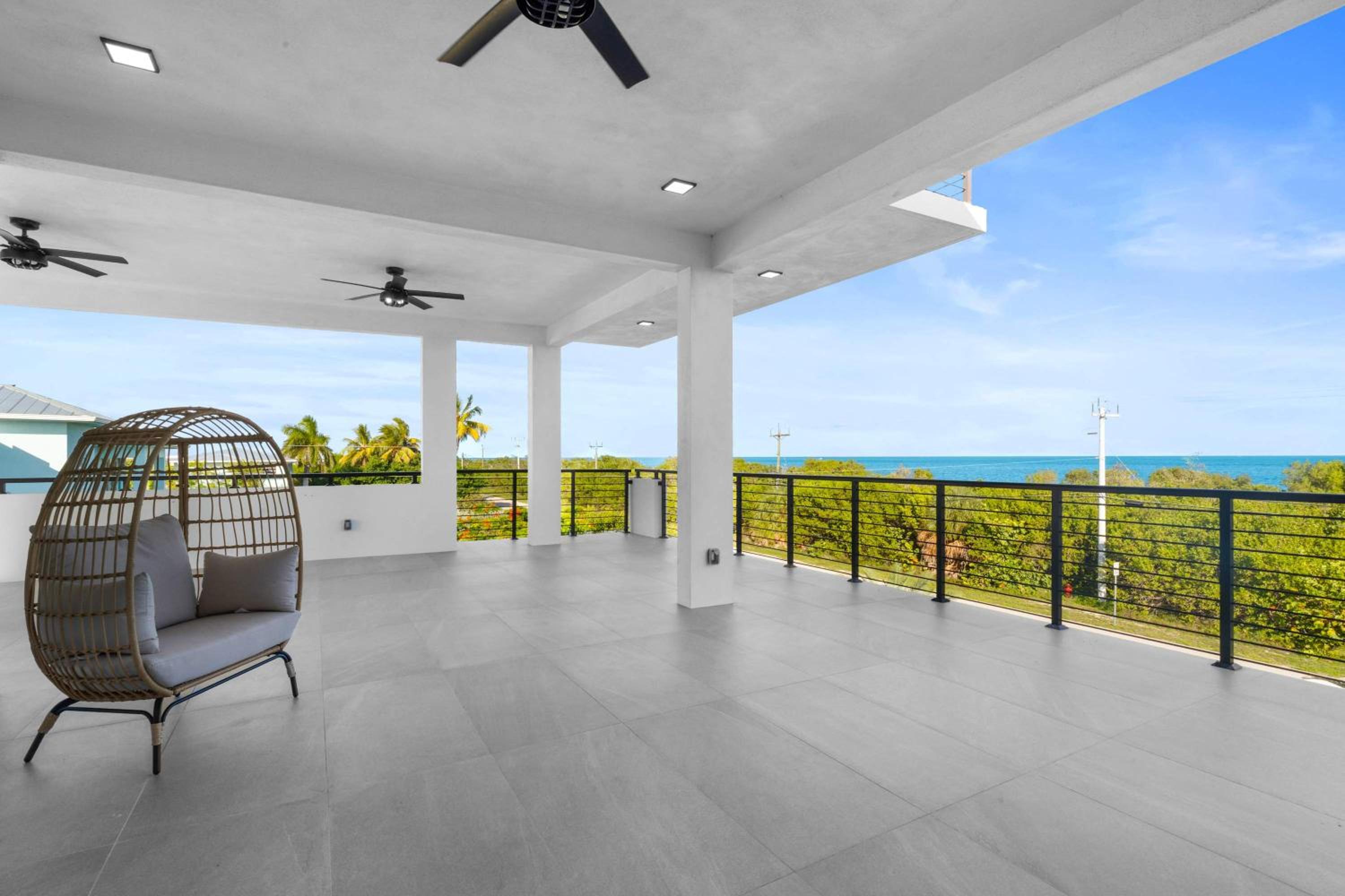 Ocean Muse - Lux Waterfront Escape - Pool - Dock