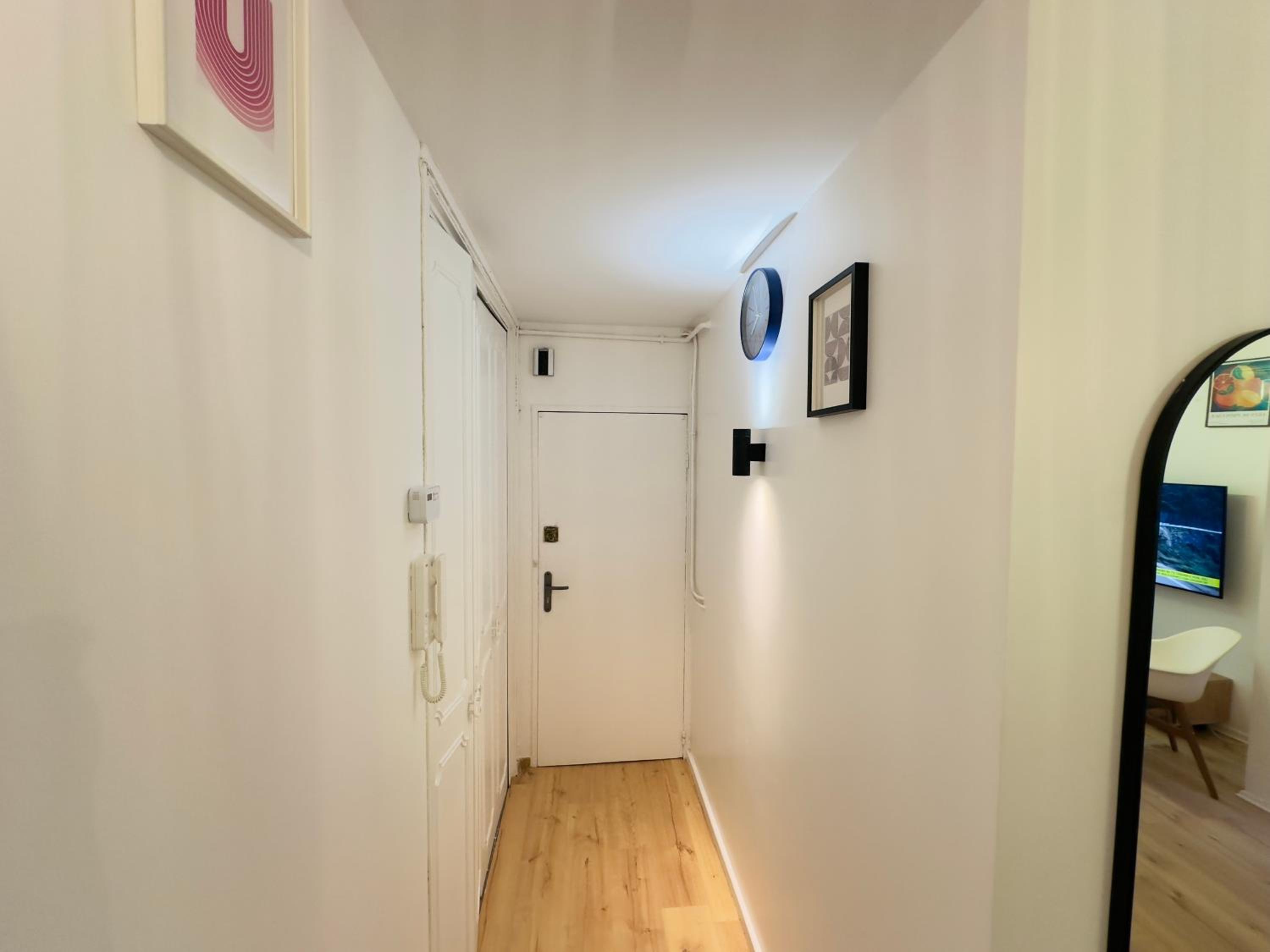 Confort et Verdure 2 Pièces Moderne avec Parking à Domont by Immo Kit Bnb