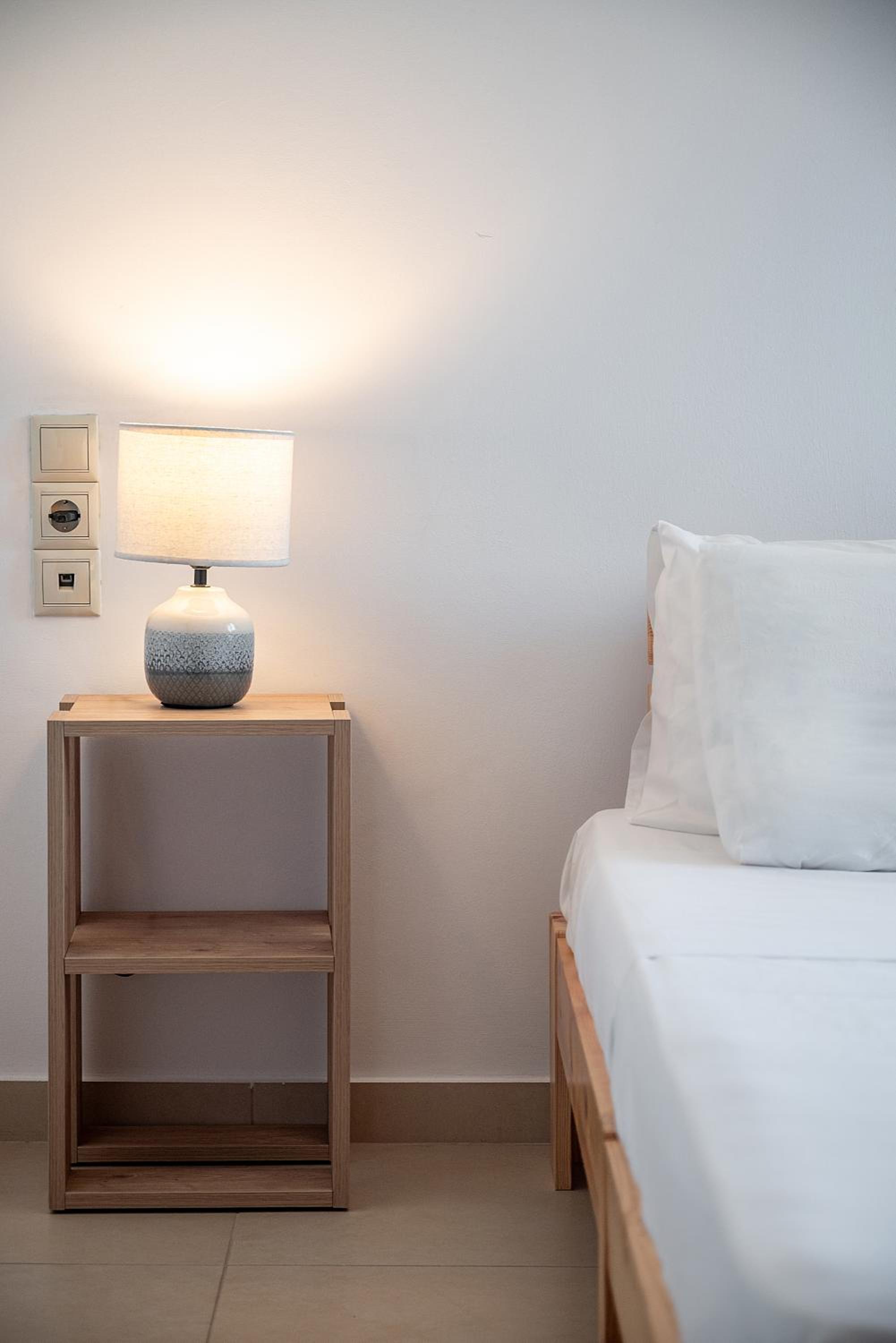 Light House Chania - 5 Min to Beach and Free Parking