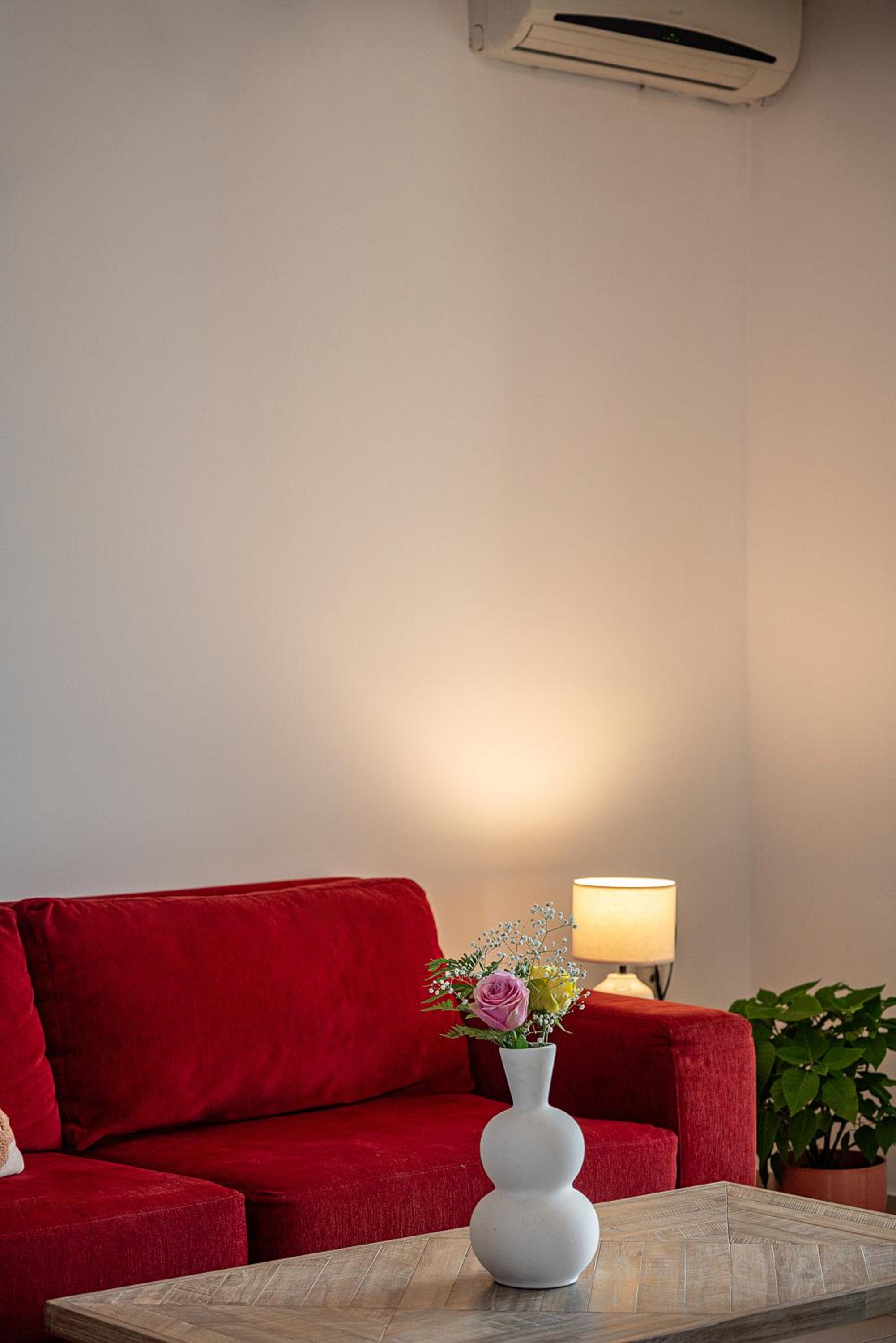 Light House Chania - 5 Min to Beach and Free Parking
