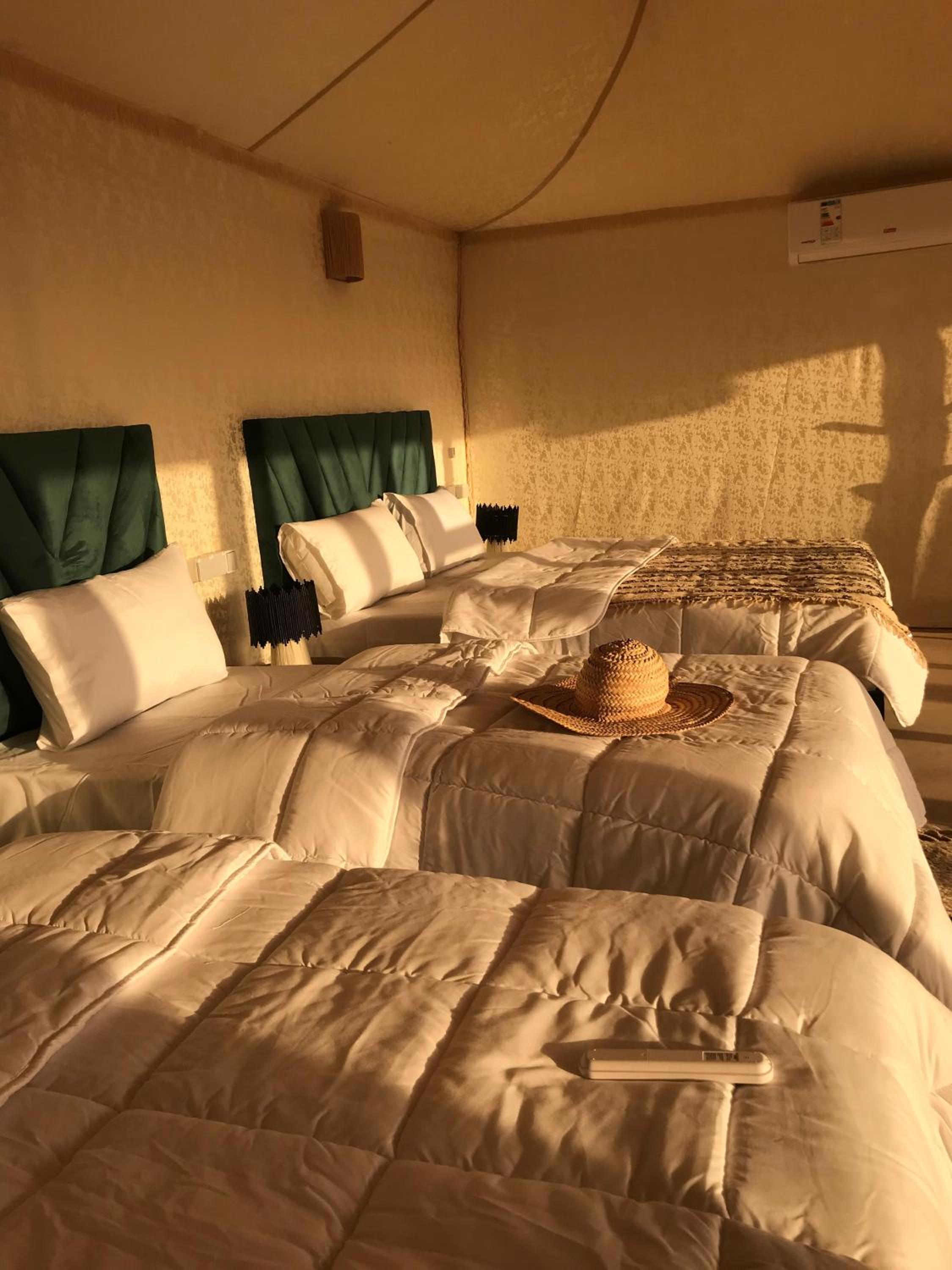 Agafay Luxury desert Camp - Glamping Experience