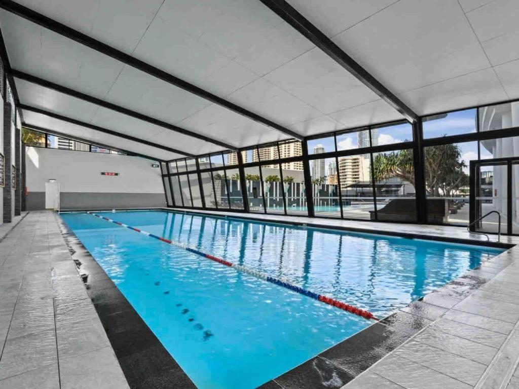 Mantra Circle on Cavill High Floor Spa Luxury