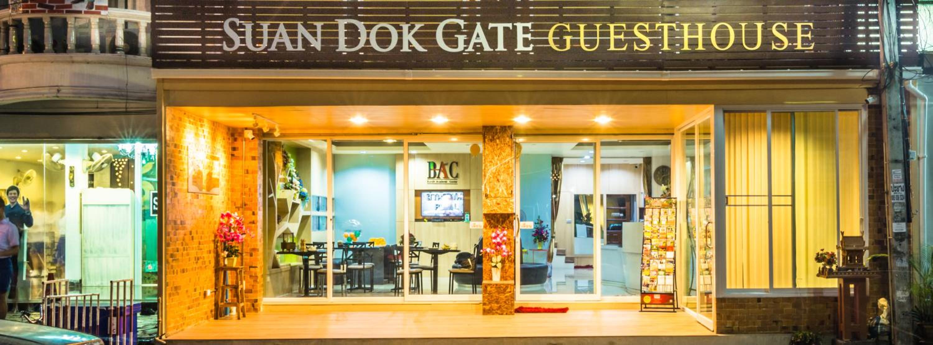 Suan Dok Gate Guesthouse