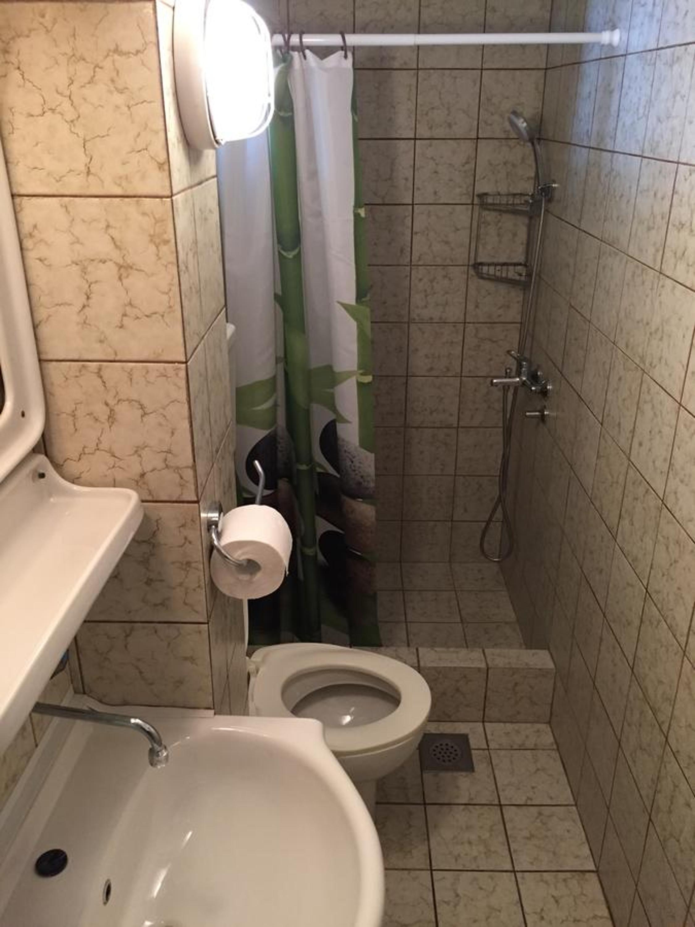 Photo 37