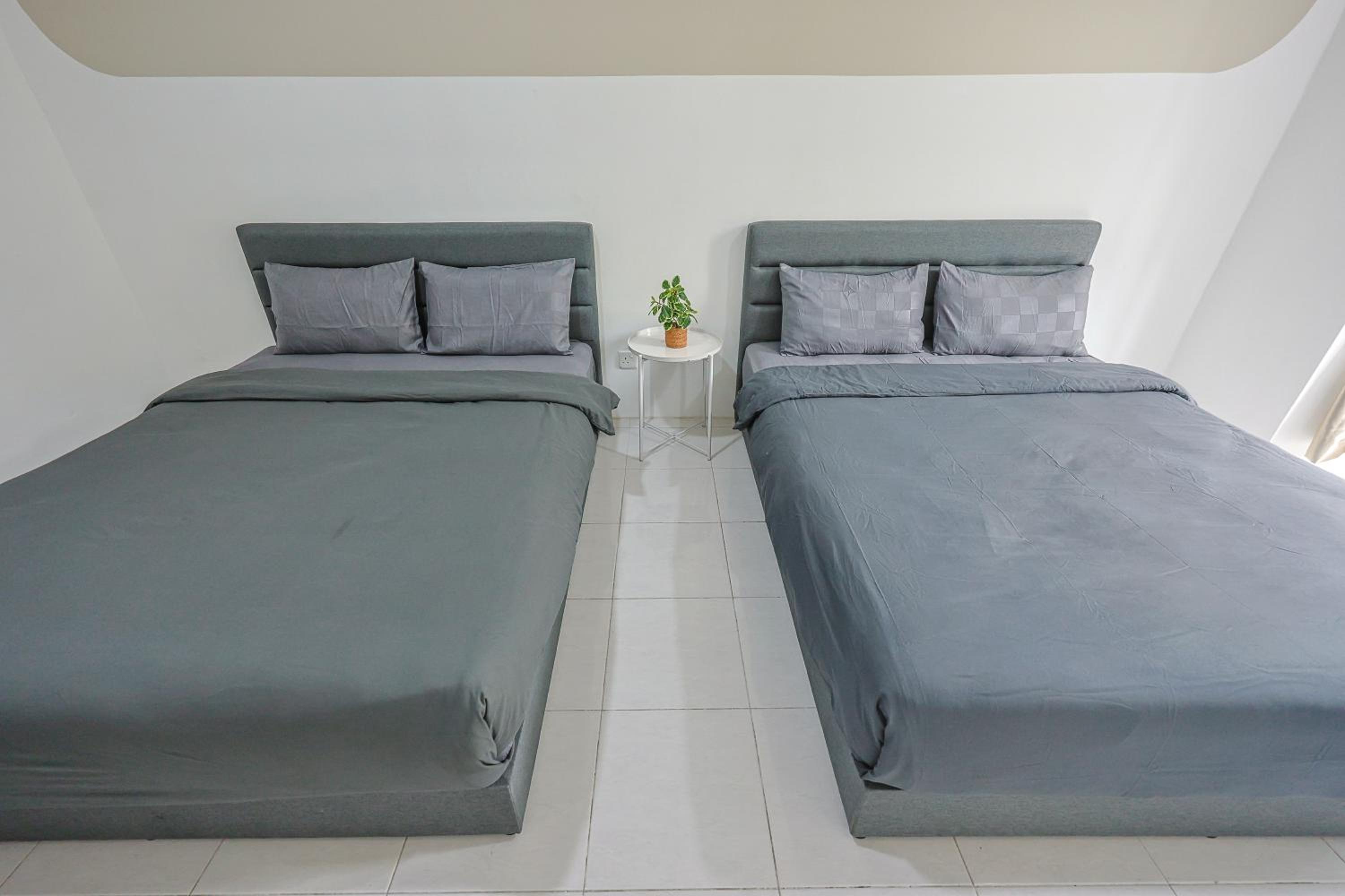 Modern Comfort - 3R & 3B Brinchang Cameron Highland Clover Home 4-25