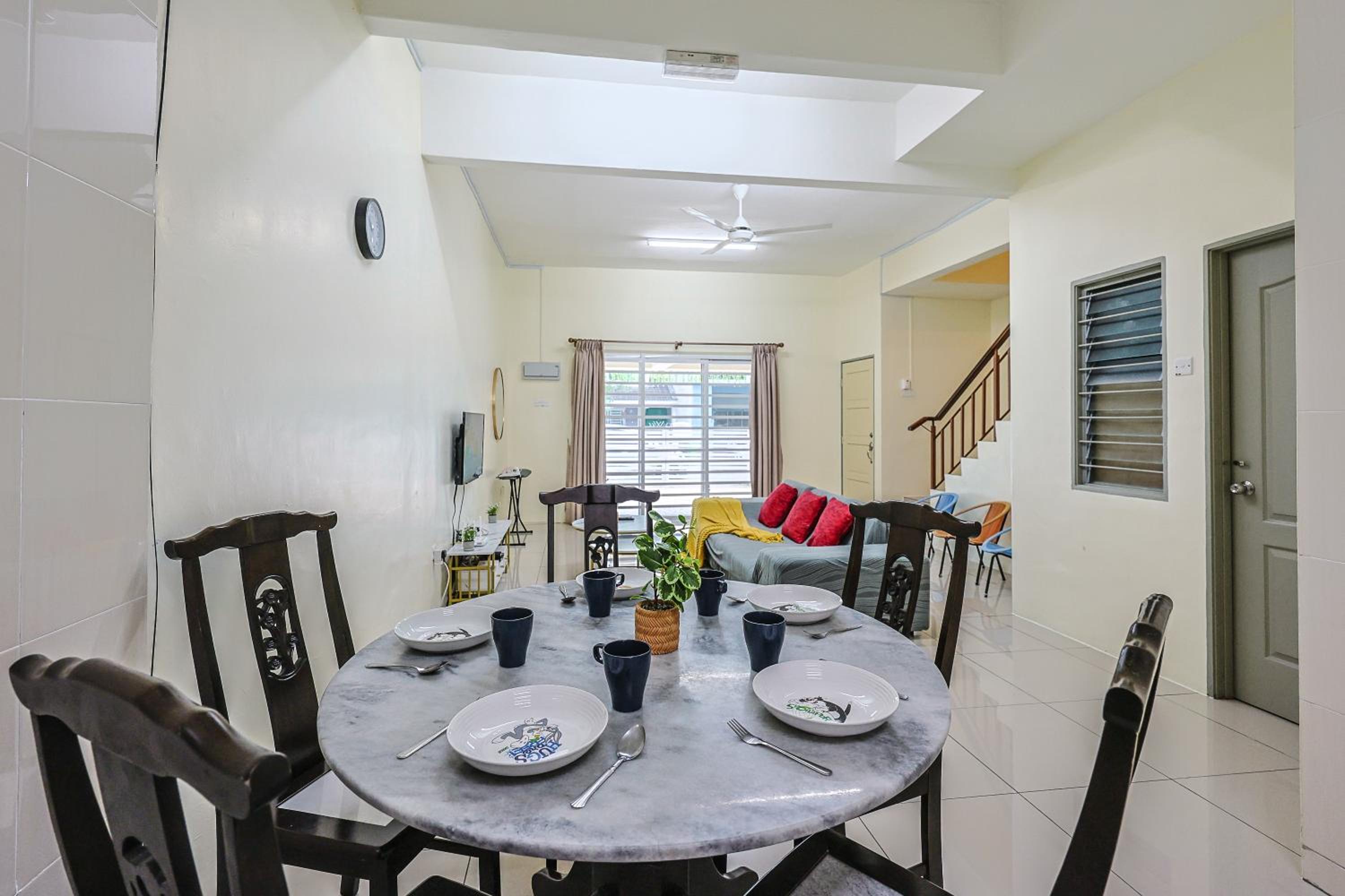 The Warm Nest Golden Hill Brinchang Cameron Highland Clover Home Unit 14