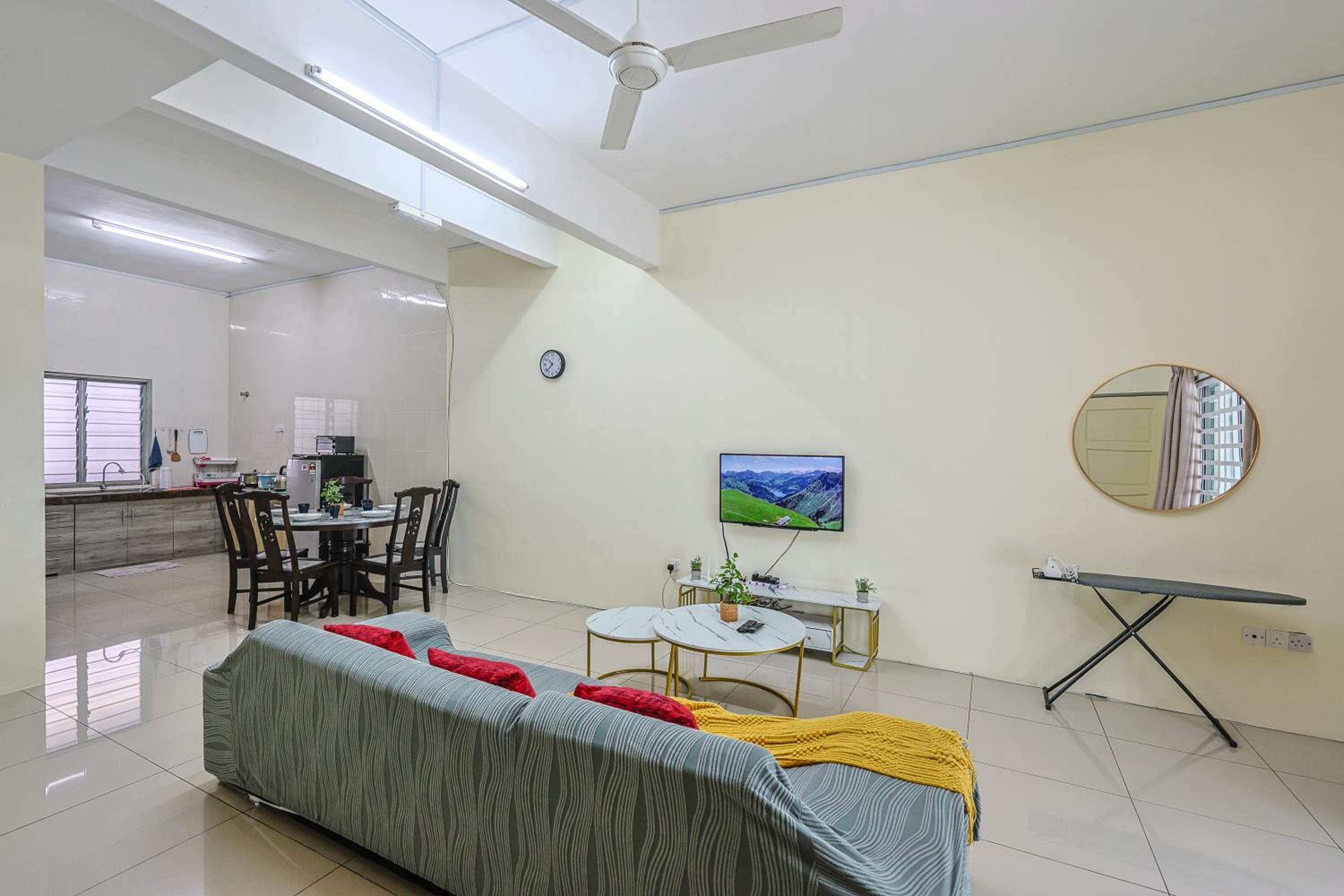 The Warm Nest Golden Hill Brinchang Cameron Highland Clover Home Unit 14