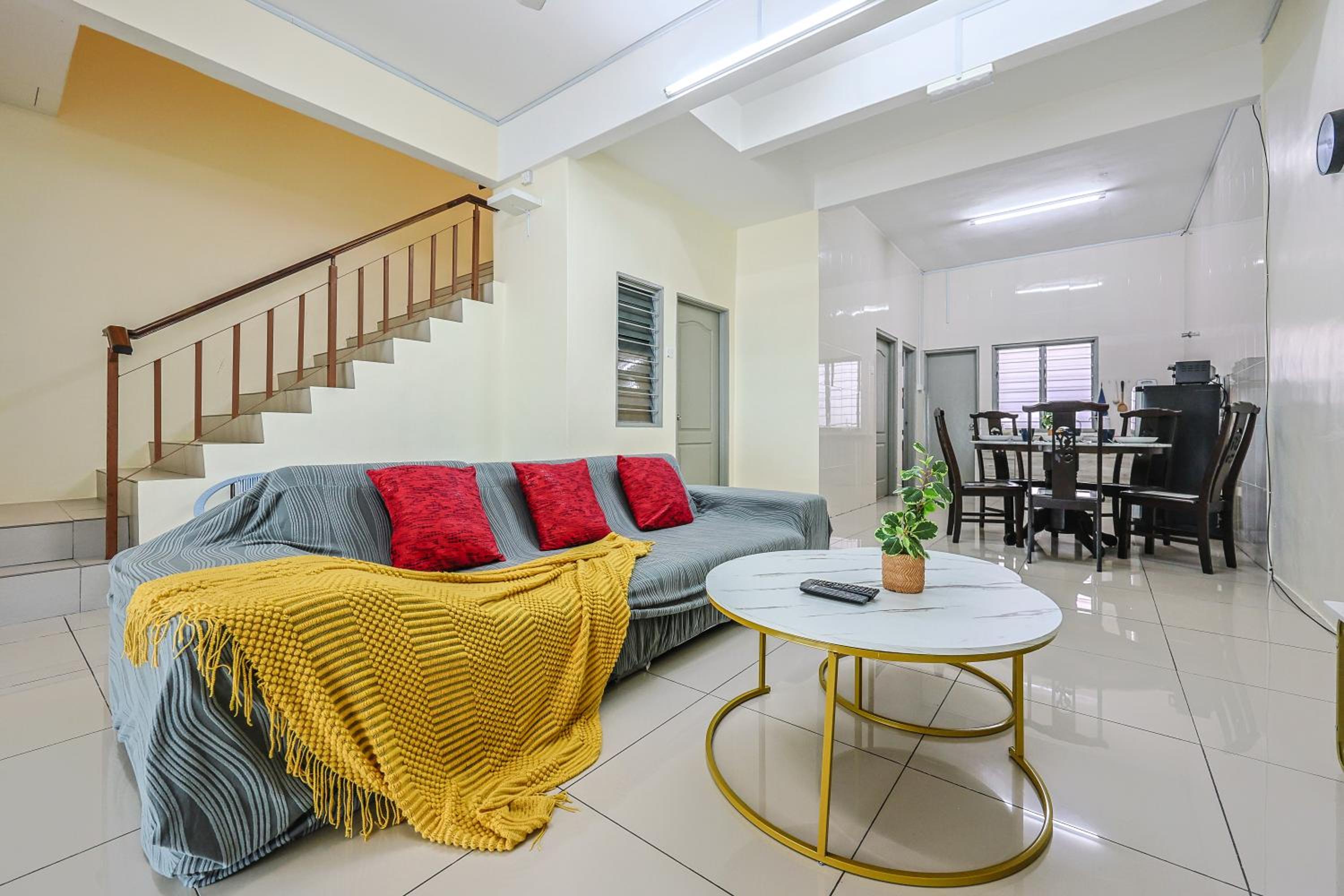 The Warm Nest Golden Hill Brinchang Cameron Highland Clover Home Unit 14