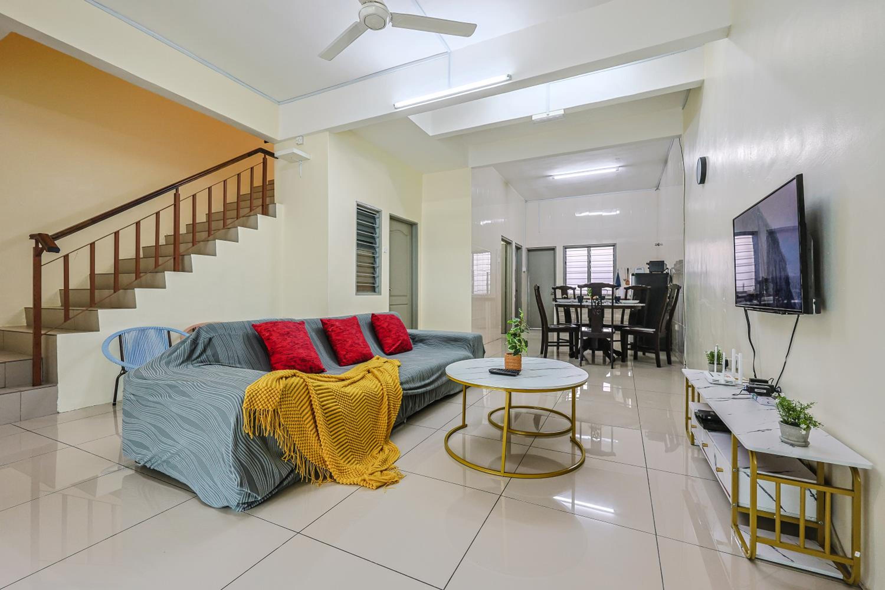 The Warm Nest Golden Hill Brinchang Cameron Highland Clover Home Unit 14