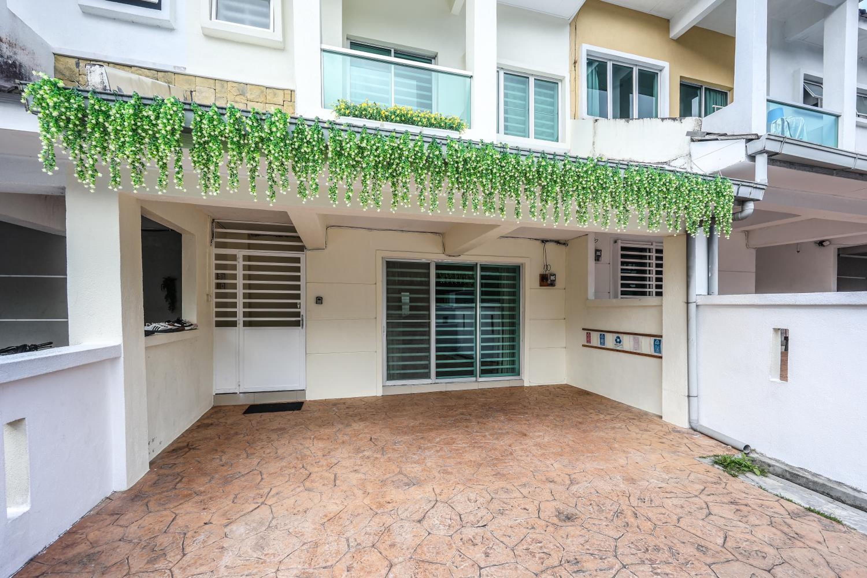 The Warm Nest Golden Hill Brinchang Cameron Highland Clover Home Unit 14