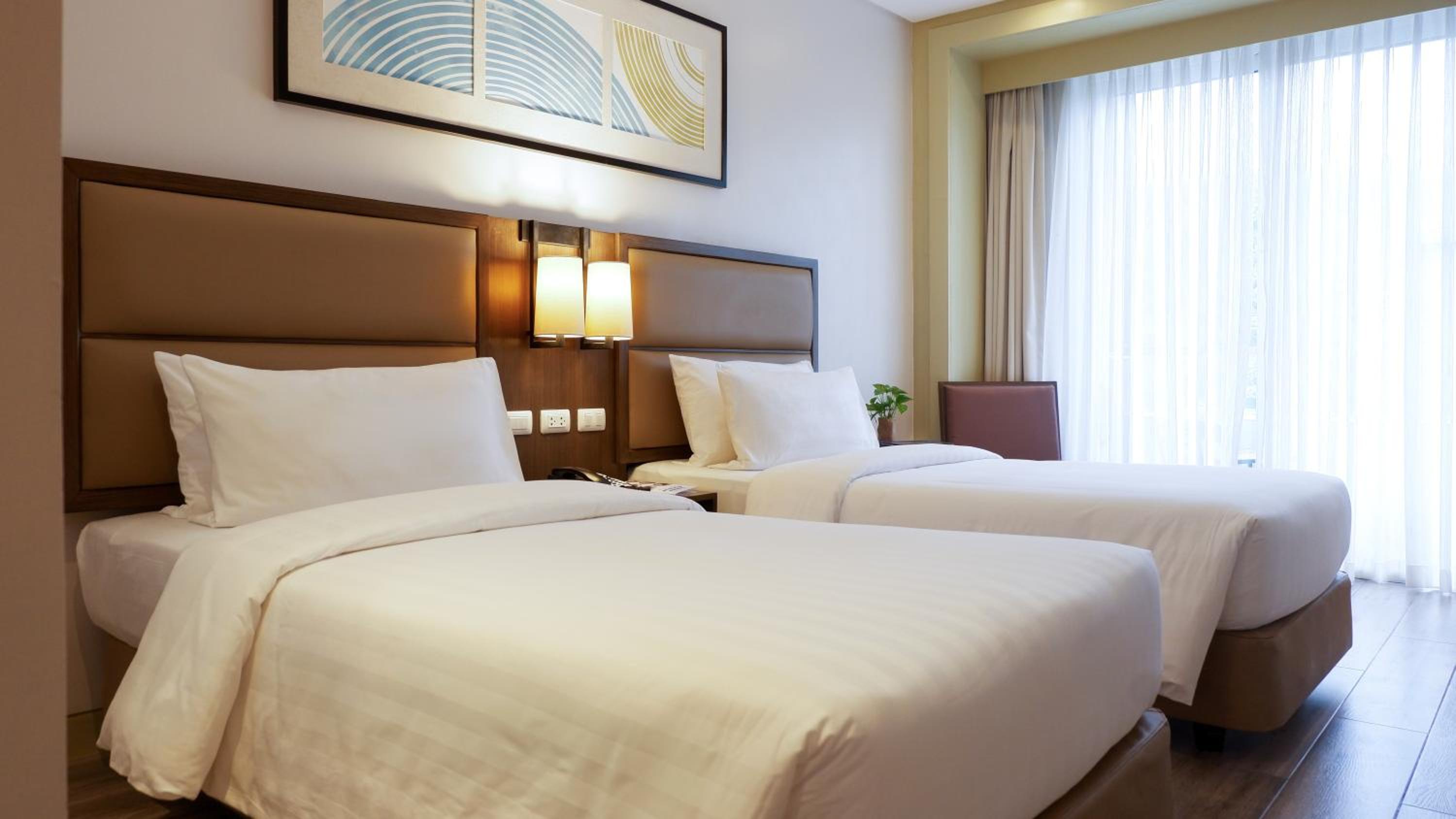 MCollection - Stay Near Private Beach in Boracay
