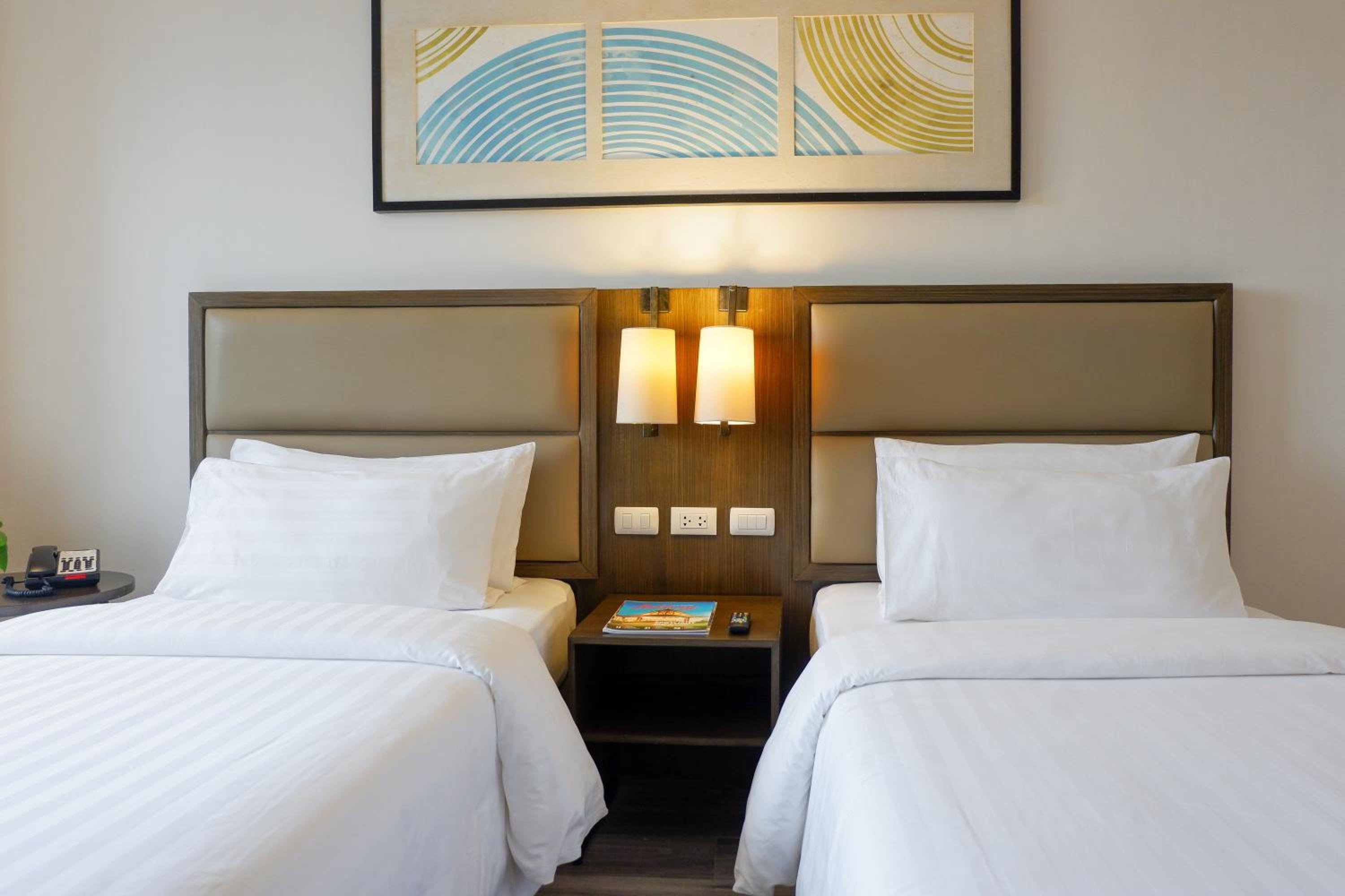MCollection - Stay Near Private Beach in Boracay