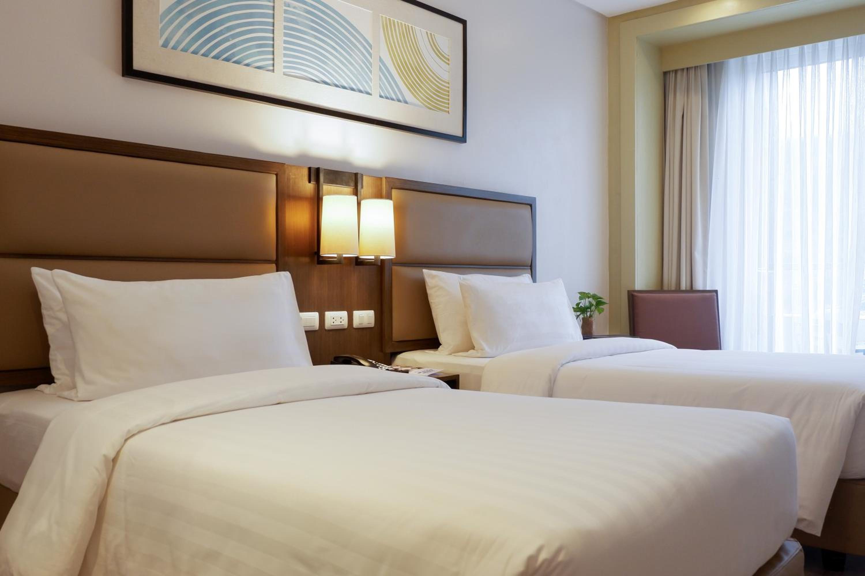 MCollection - Stay Near Private Beach in Boracay