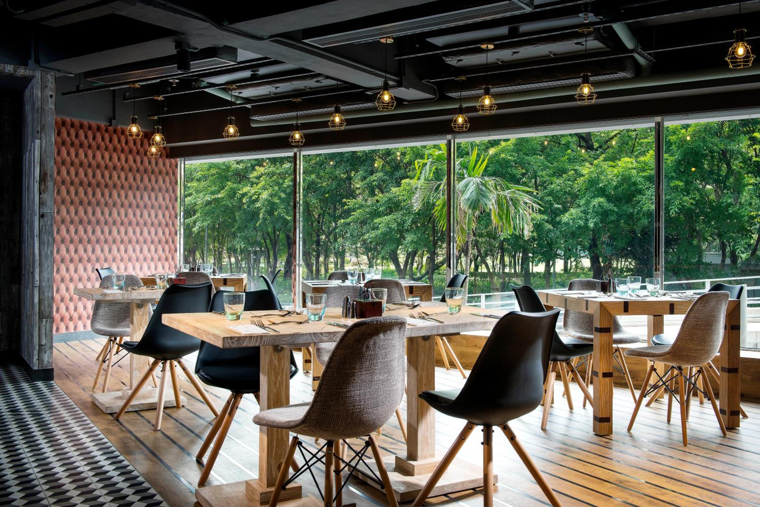 The Park Lane Hong Kong, Autograph Collection