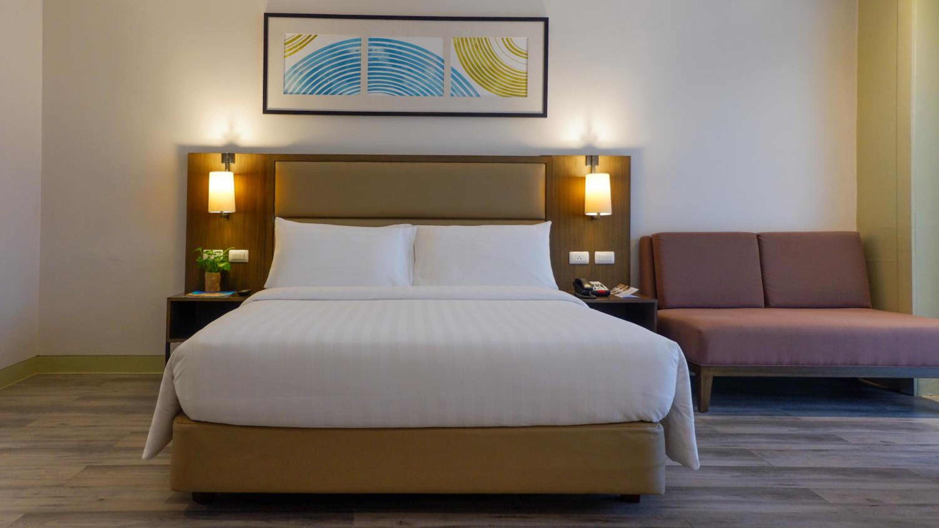 MCollection - Stay Near Private Beach in Boracay