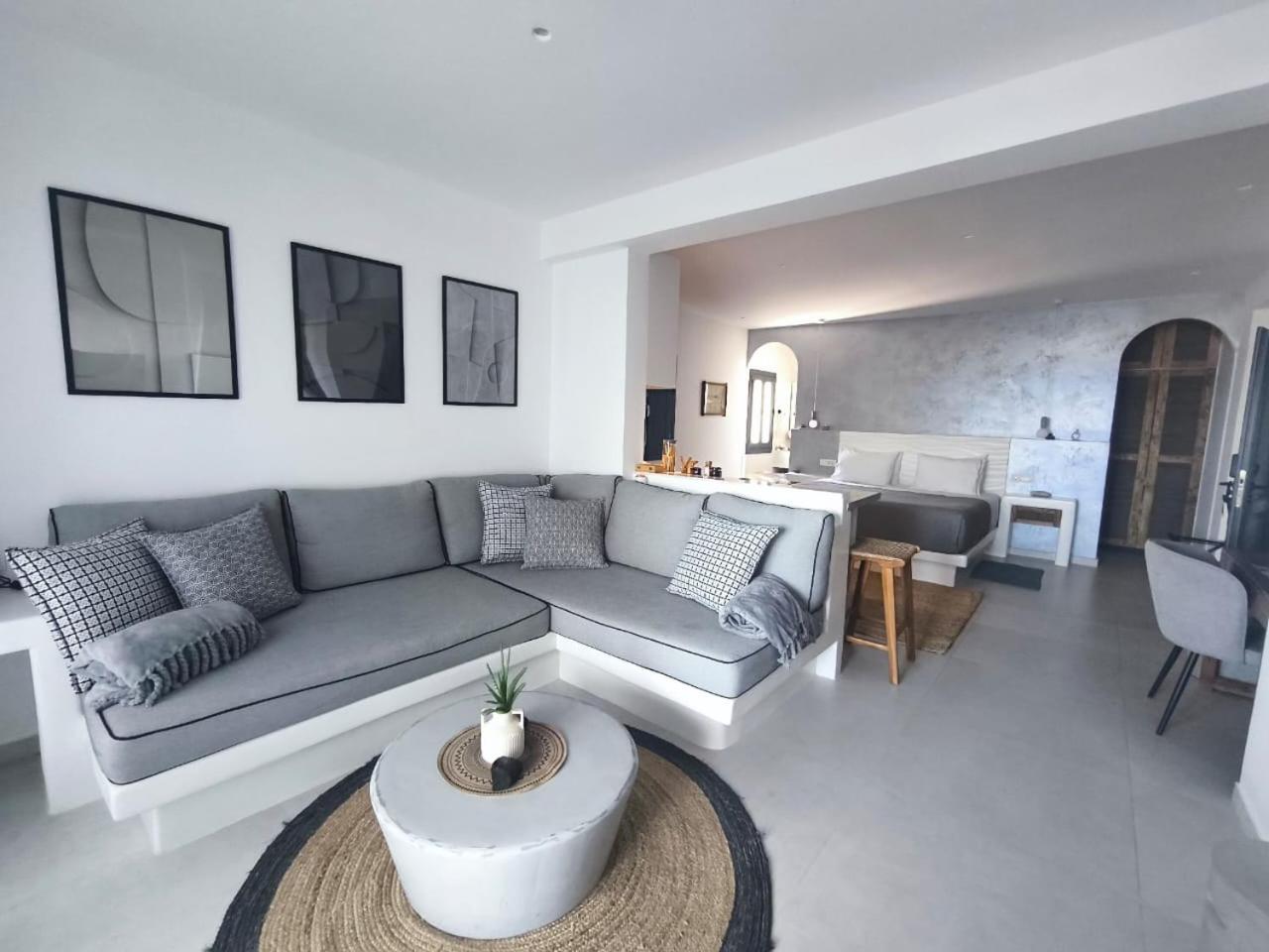 EXO Santorini Sea View Private Pool Villa and Suites
