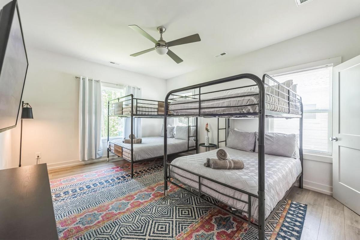 Queen City 4BR 3BA Retreat