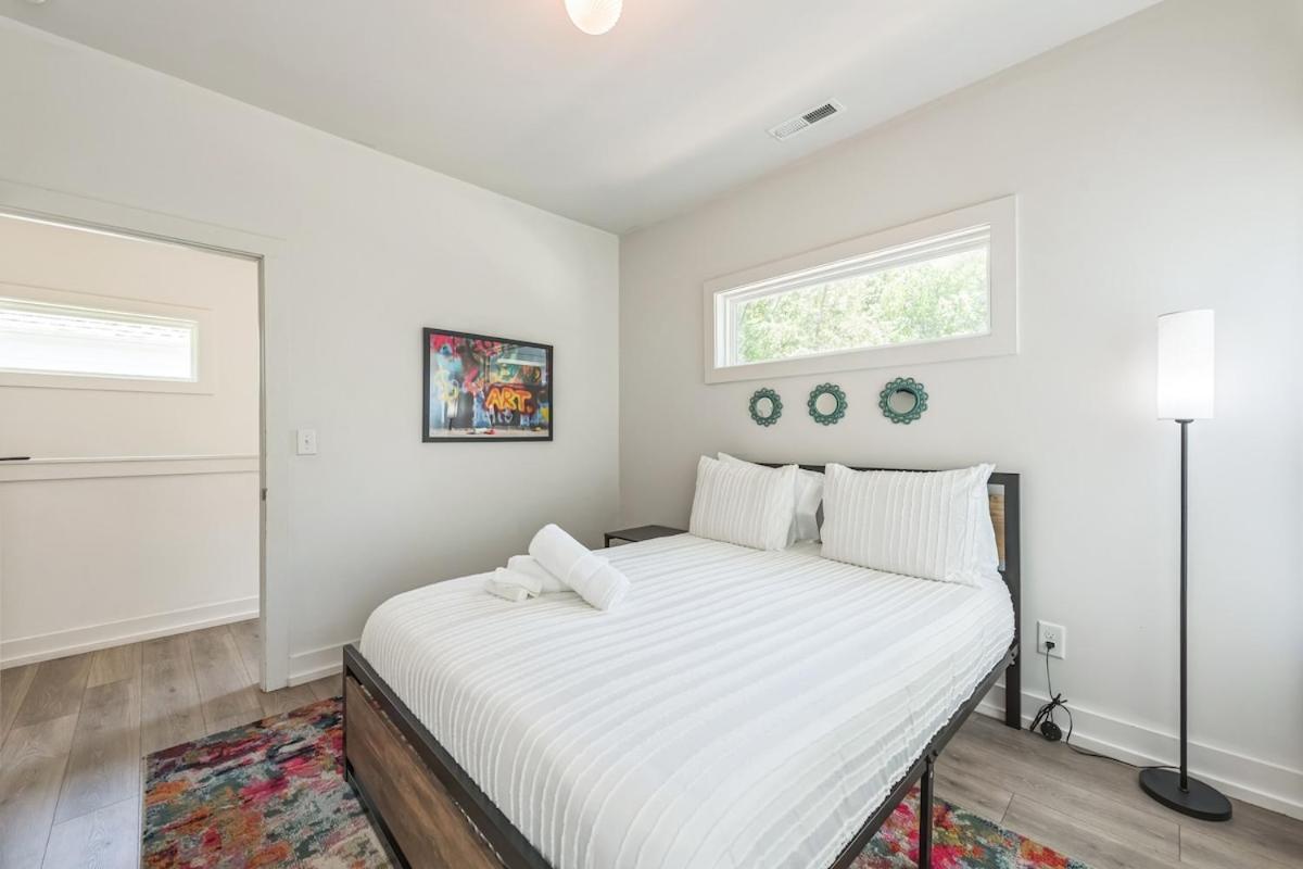 Queen City 4BR 3BA Retreat