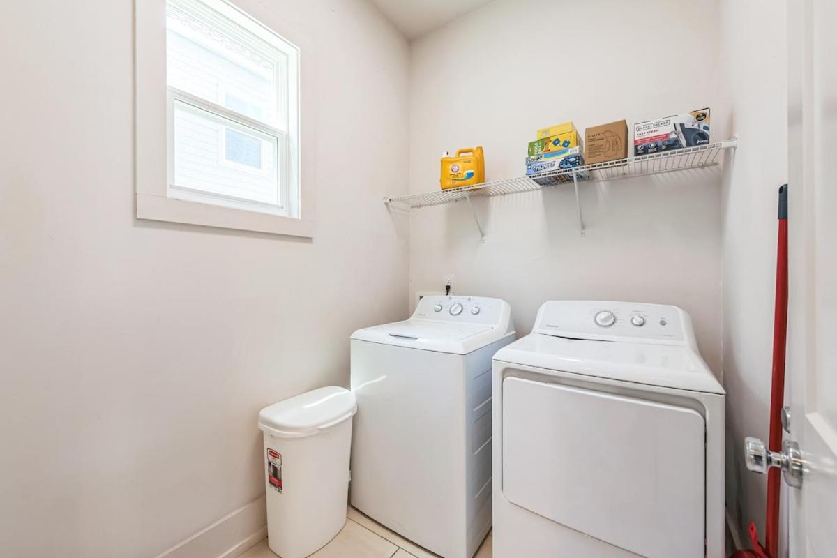 Queen City 4BR 3BA Retreat