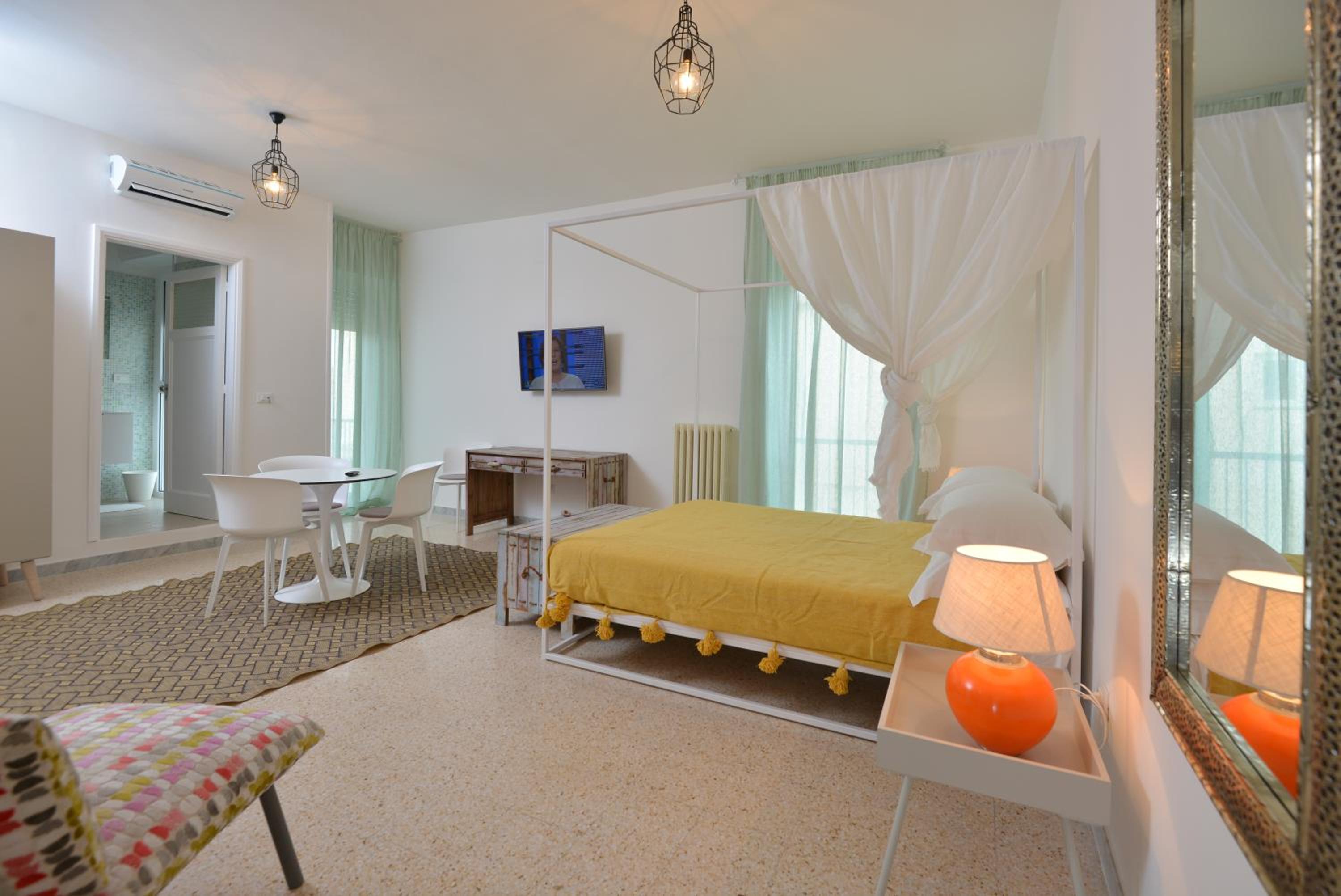 hotel room