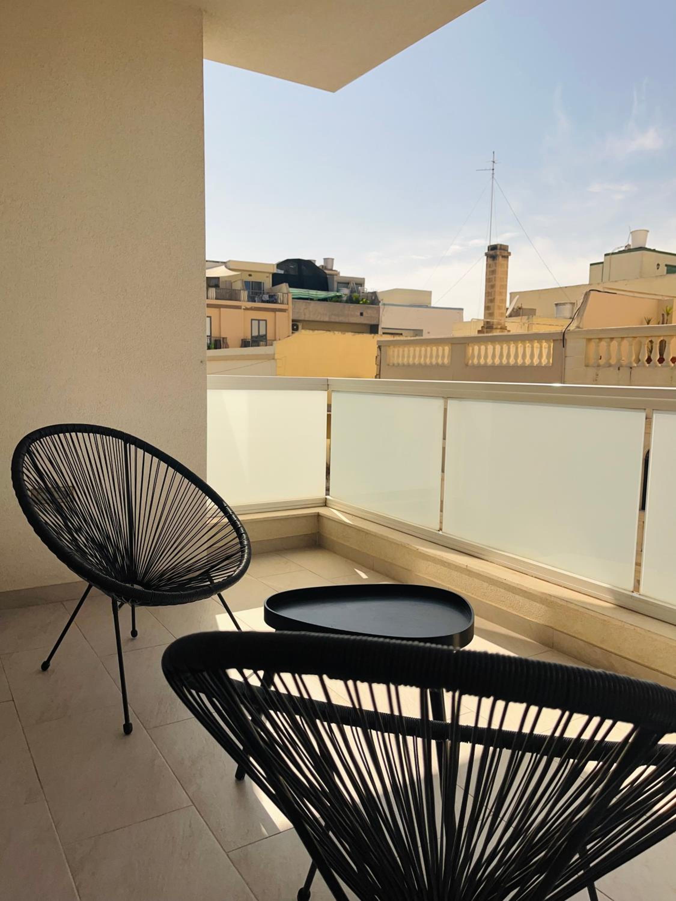 MAPAS - luxury 3 bedroom Apartments
