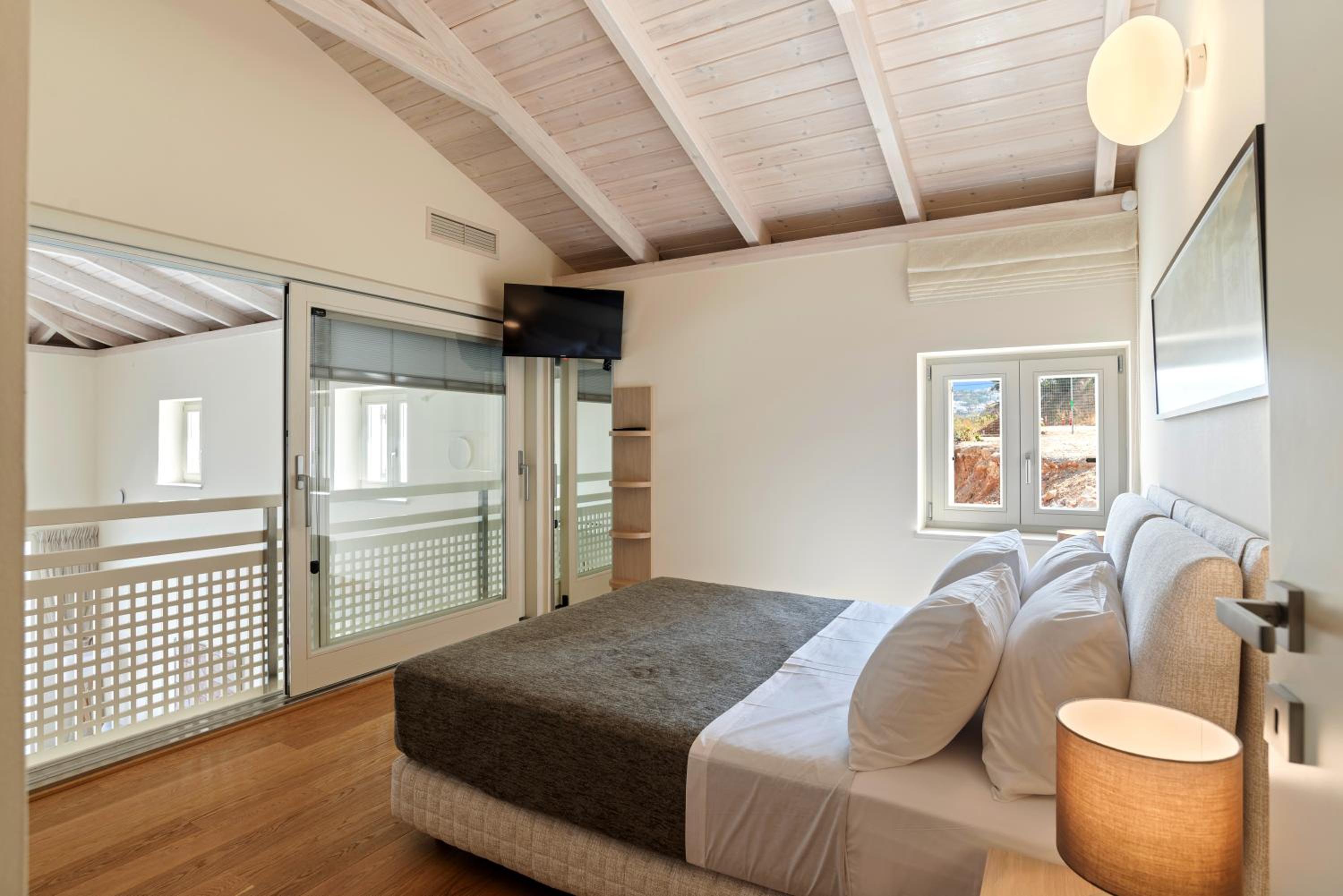 Kormoranos-Hydrobates Waterfront Villa