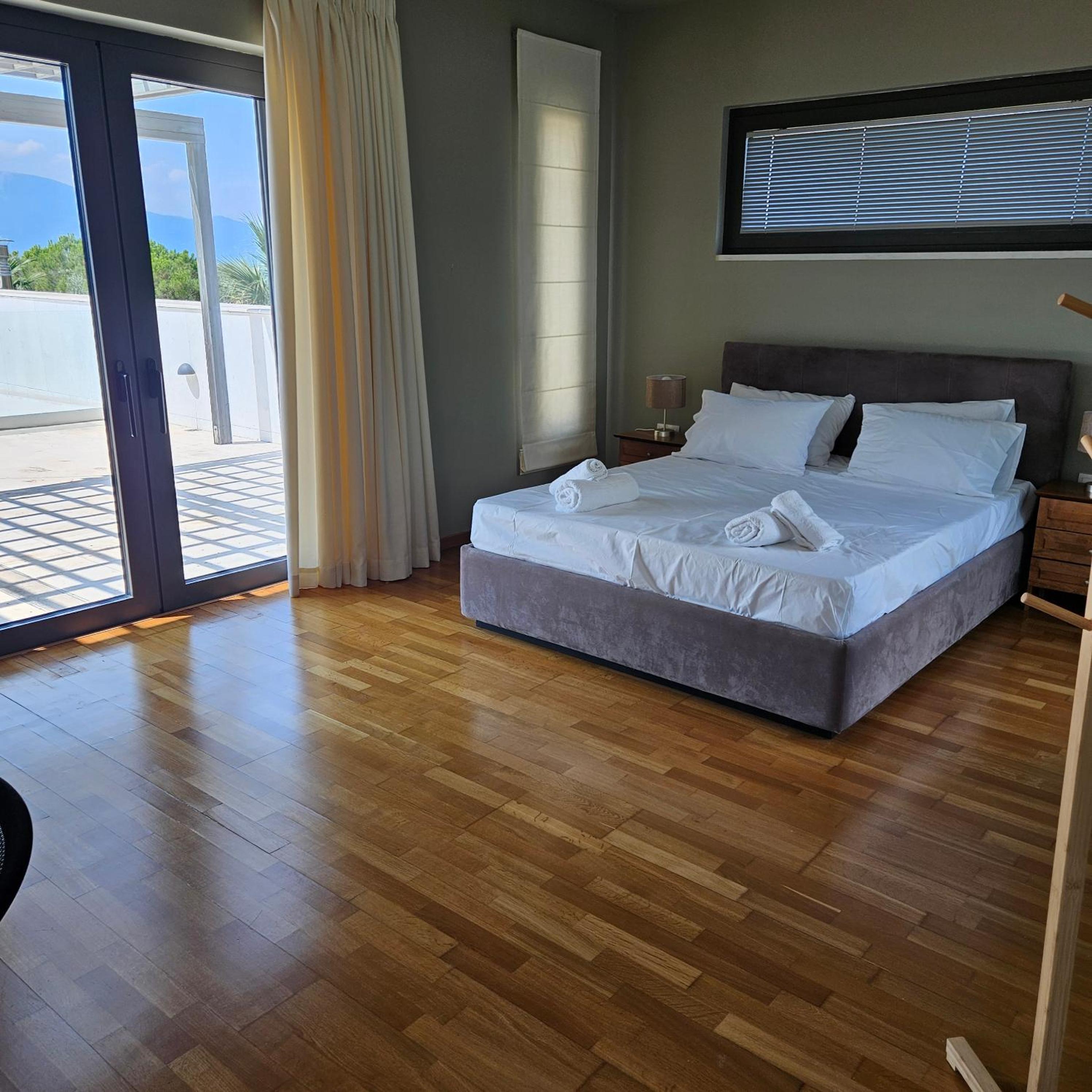 Evia Palm Beach Villa