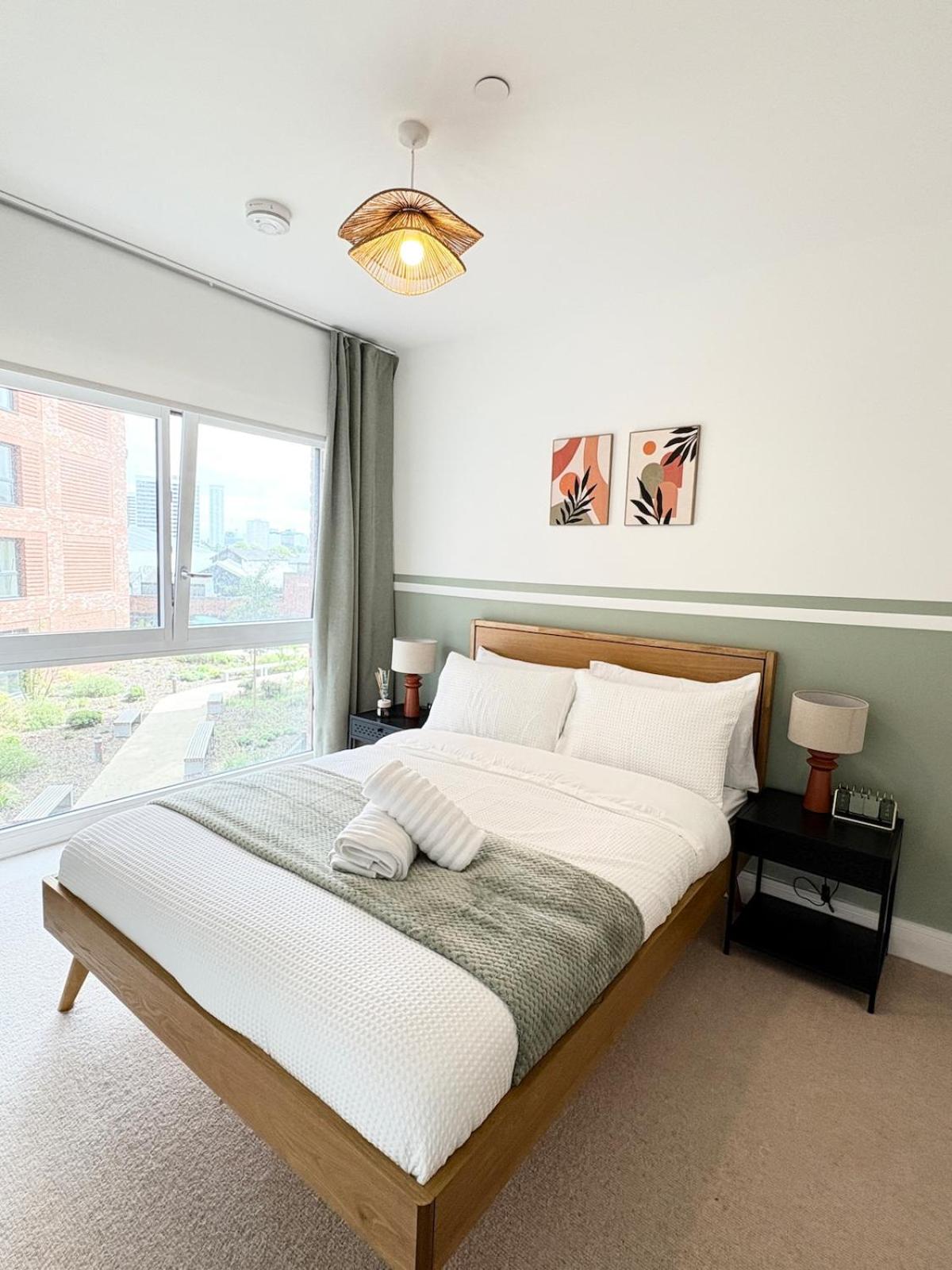 Stylish Luxury 1 Bed Flat at the Heart of Birmingham-Birmingham City Centre -FREE Parking