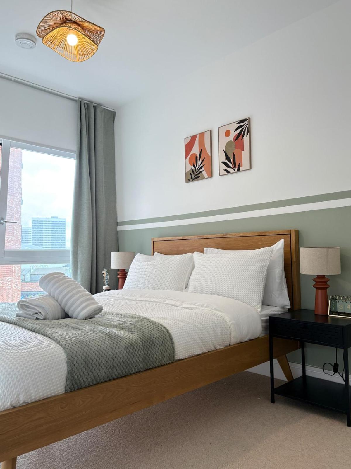 Stylish Luxury 1 Bed Flat at the Heart of Birmingham-Birmingham City Centre -FREE Parking