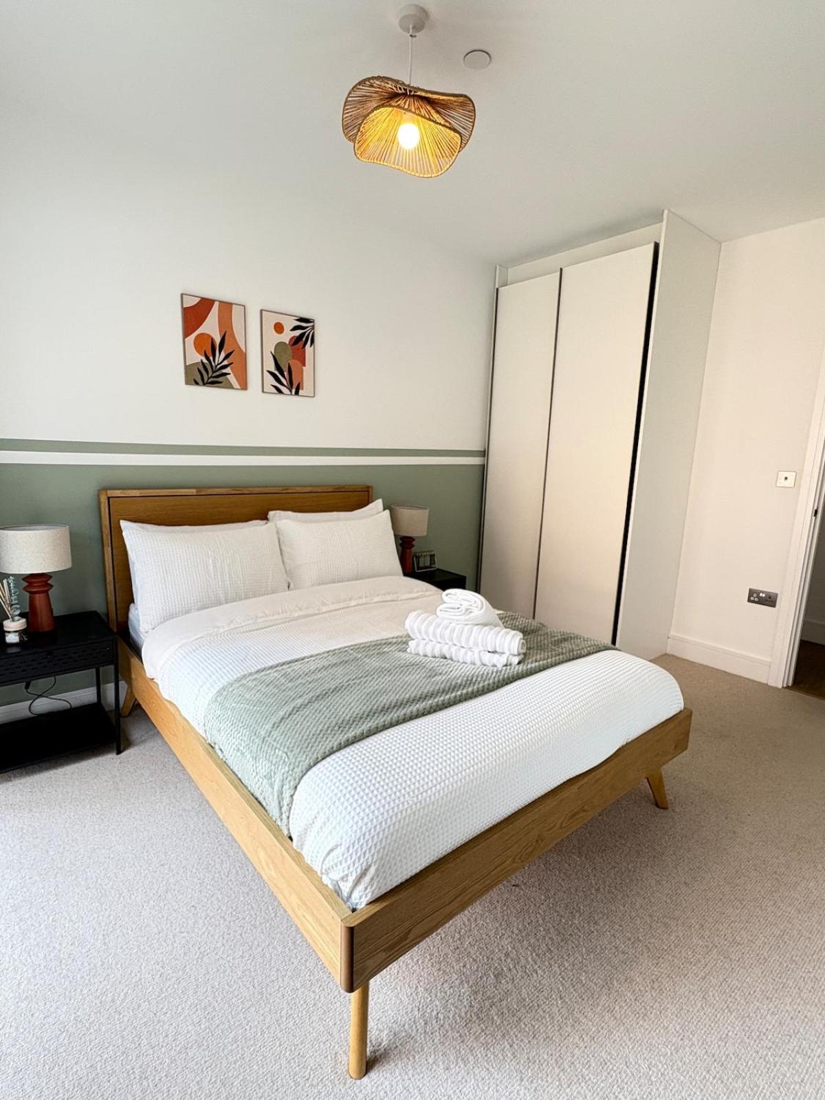 Stylish Luxury 1 Bed Flat at the Heart of Birmingham-Birmingham City Centre -FREE Parking