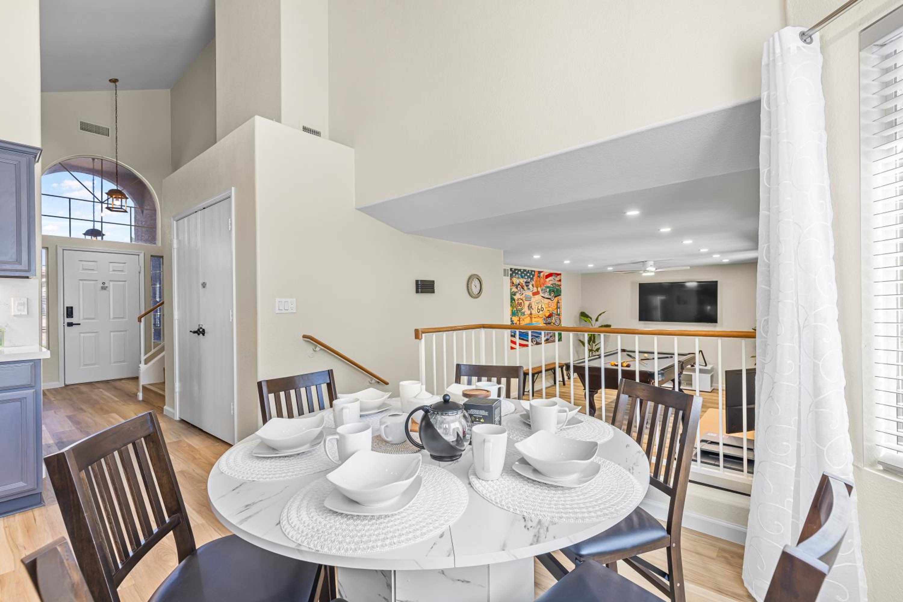 Sparkling Saltwater Pool - Spa - Firepit - WiFi - 4BR 3BA - Near Top Golf Courses