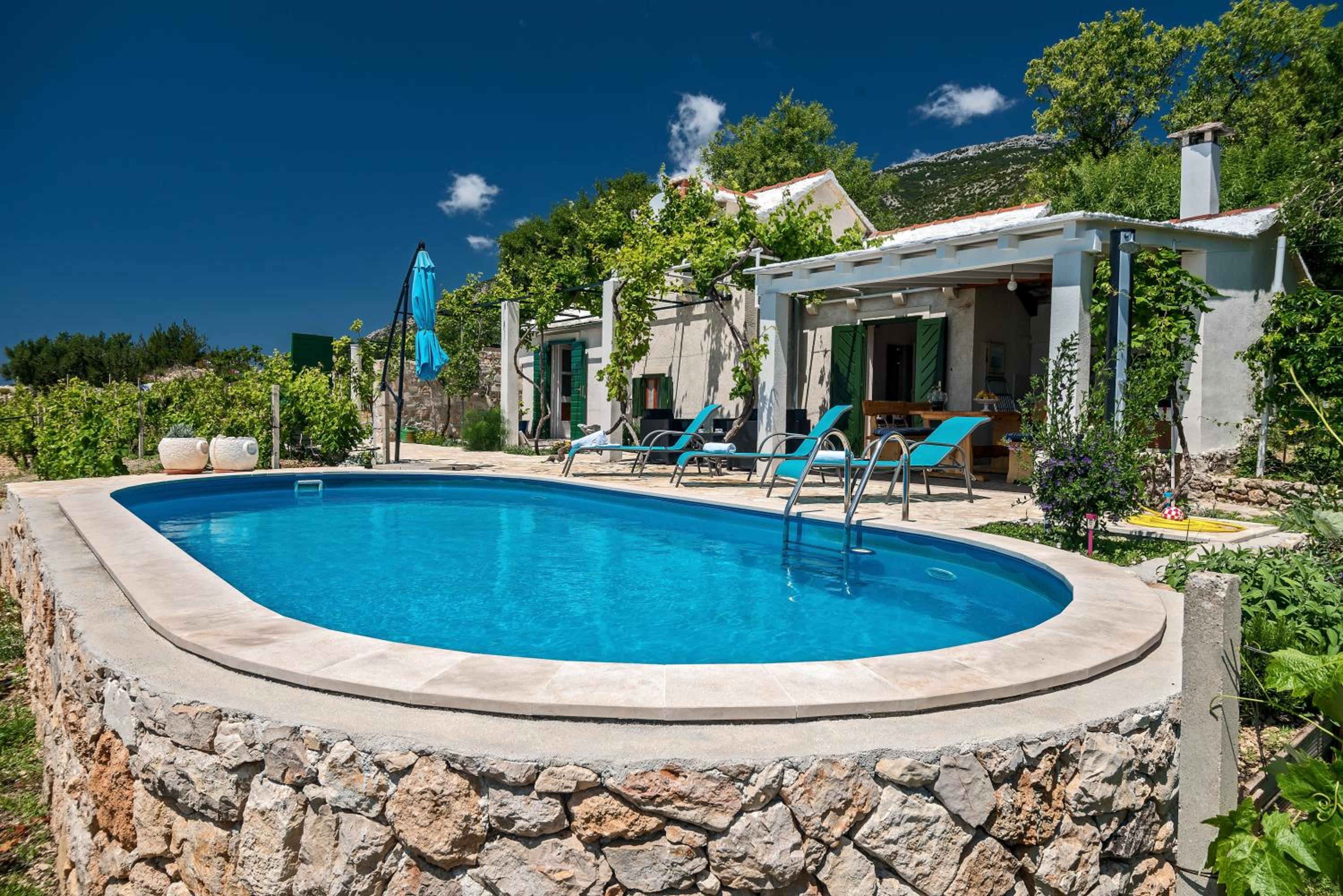 Holiday Home Vineyard House view 5