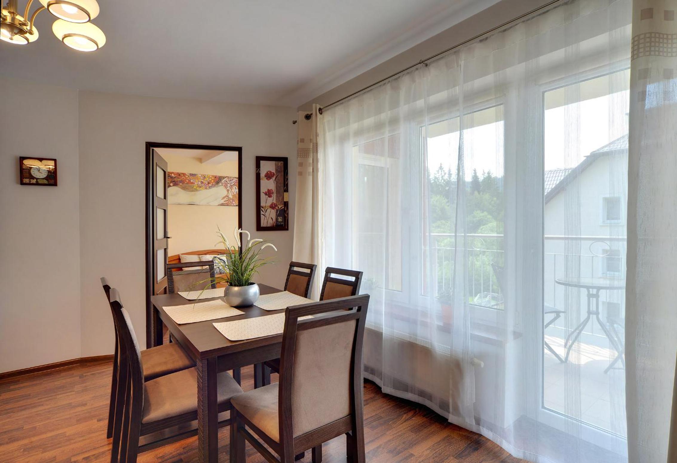 Przytulny Apartament Sun Seasons 24 w Wiśle z Balkonem by Noclegi Renters
