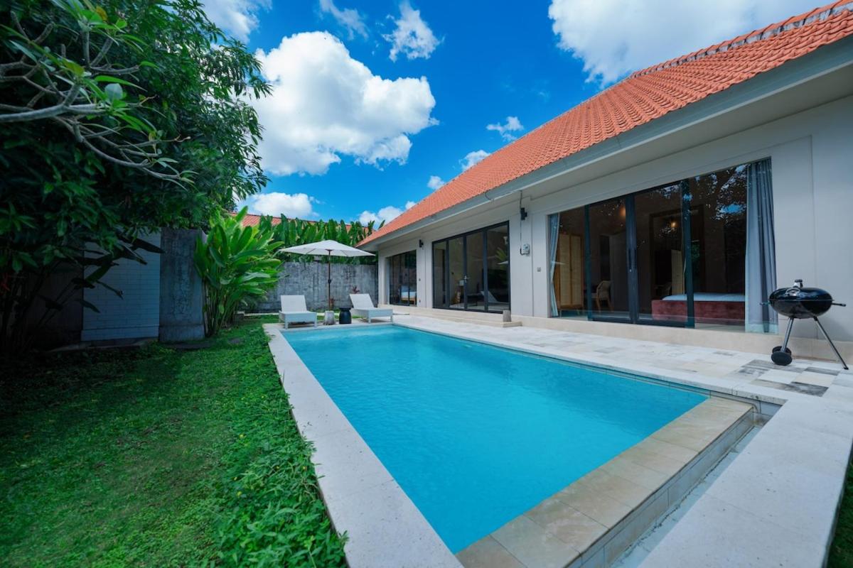 Villa Kubu Mangga - Elegant 2BR Private Pool Villa