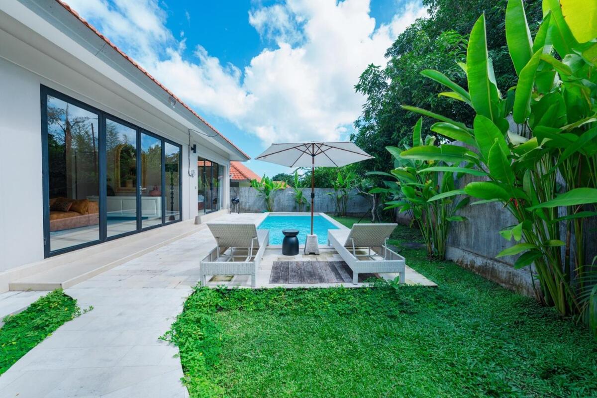 Villa Kubu Mangga - Elegant 2BR Private Pool Villa