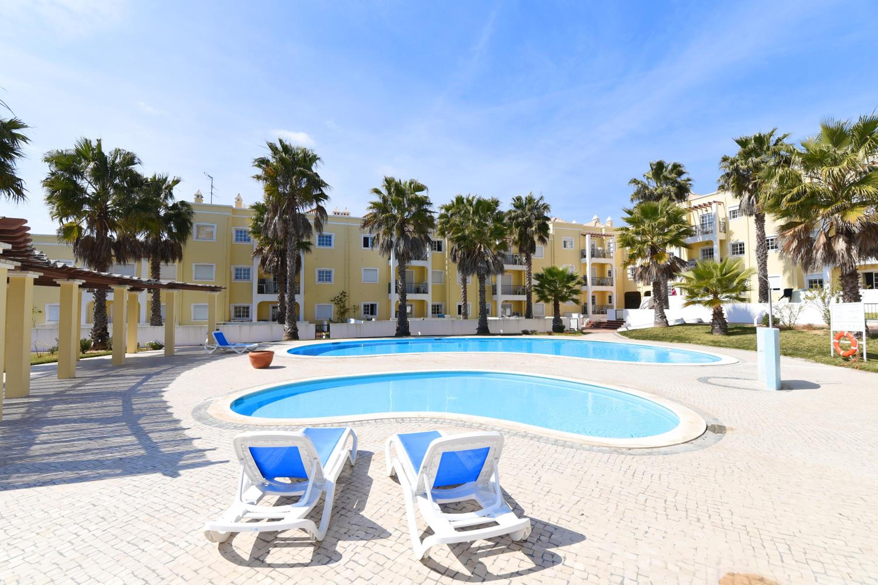 Praia da Lota Beachfront Resort - Hotel & Apartments view 5