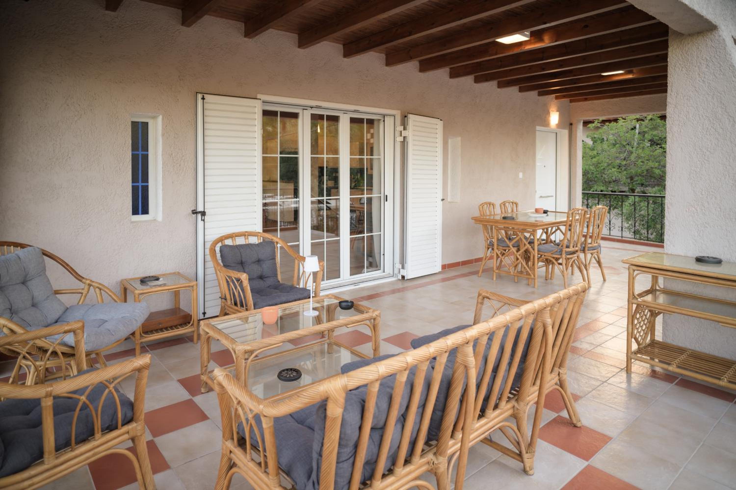 Anax Villa