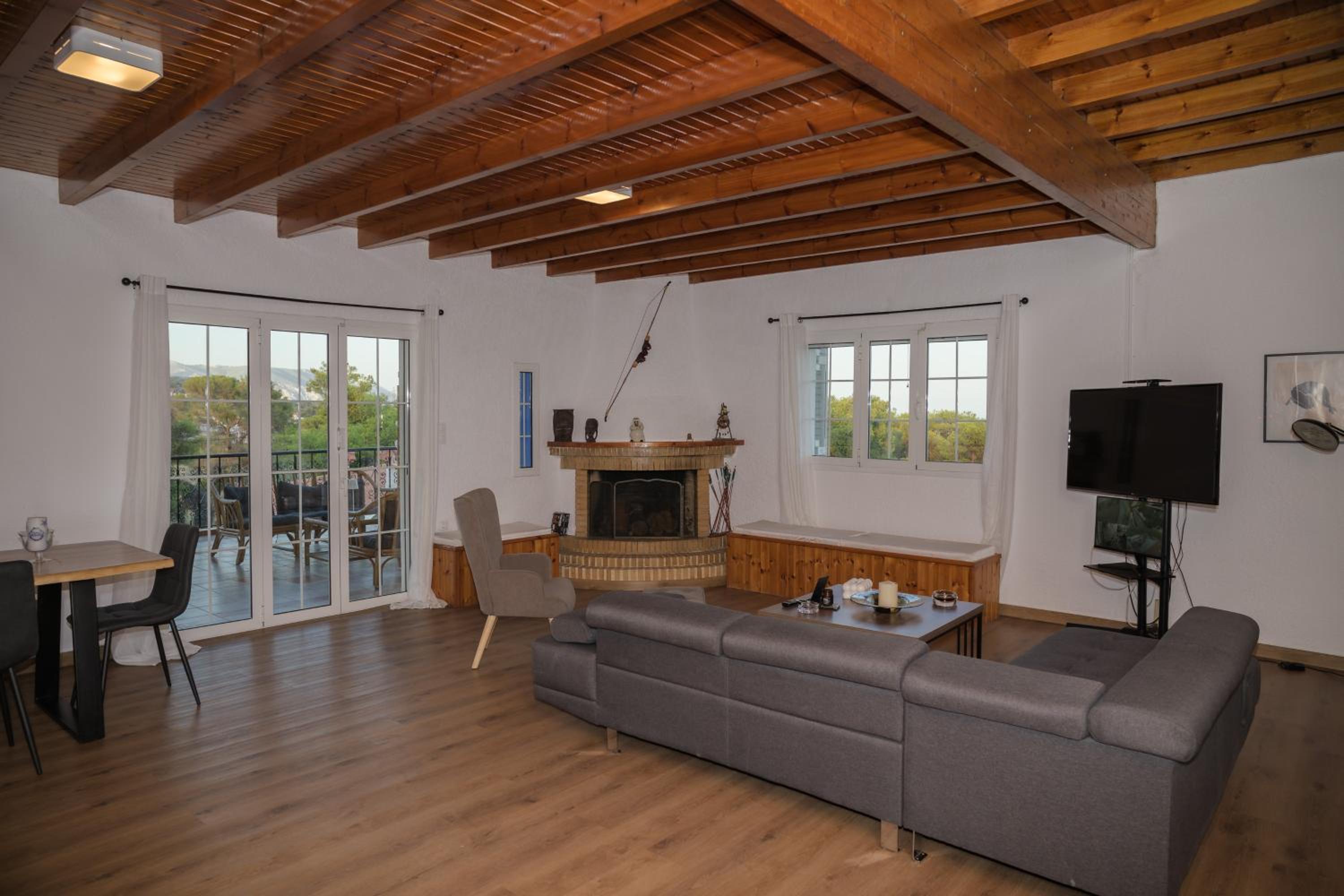 Anax Villa