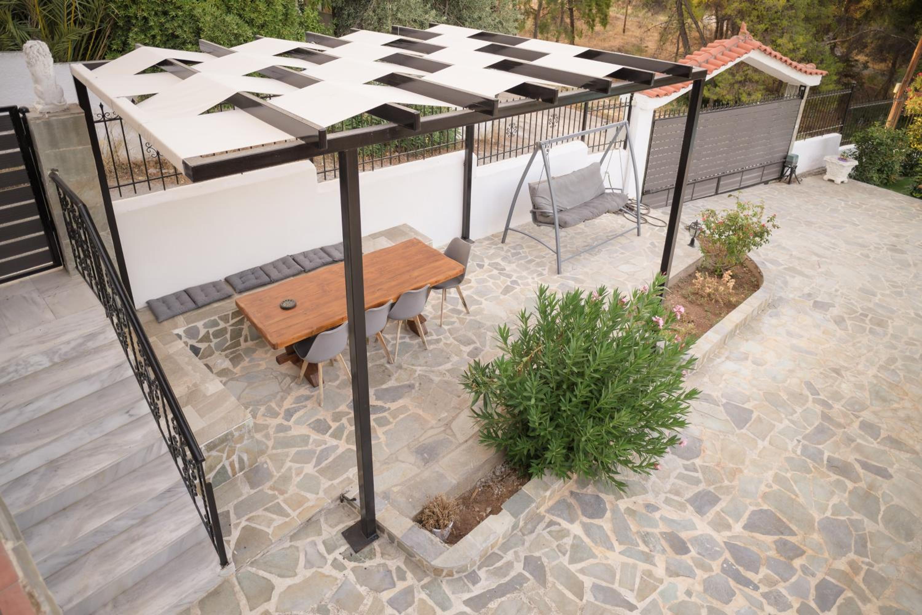 Anax Villa