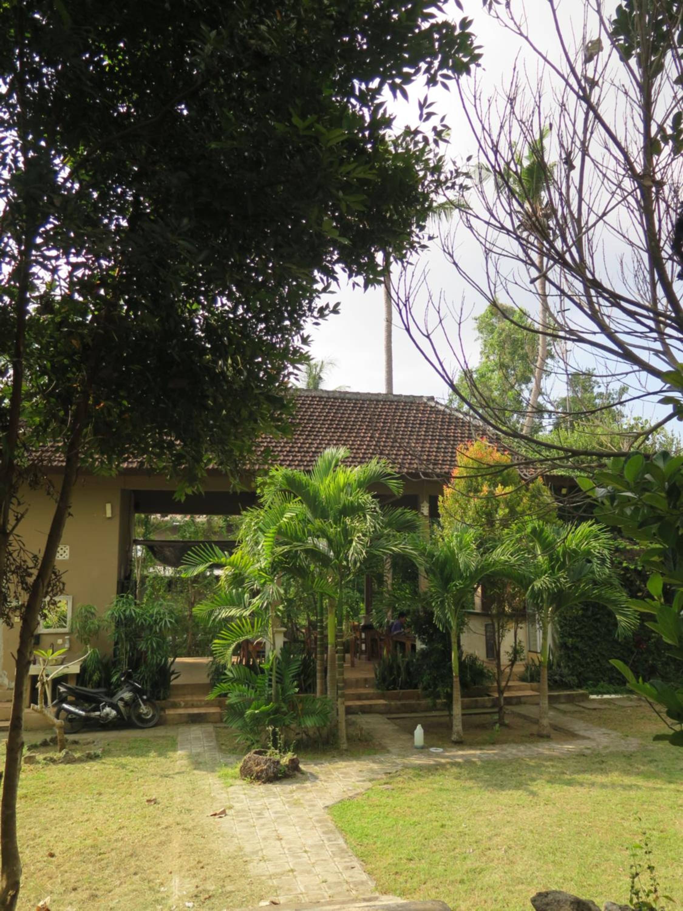 Apit Lawang Villas