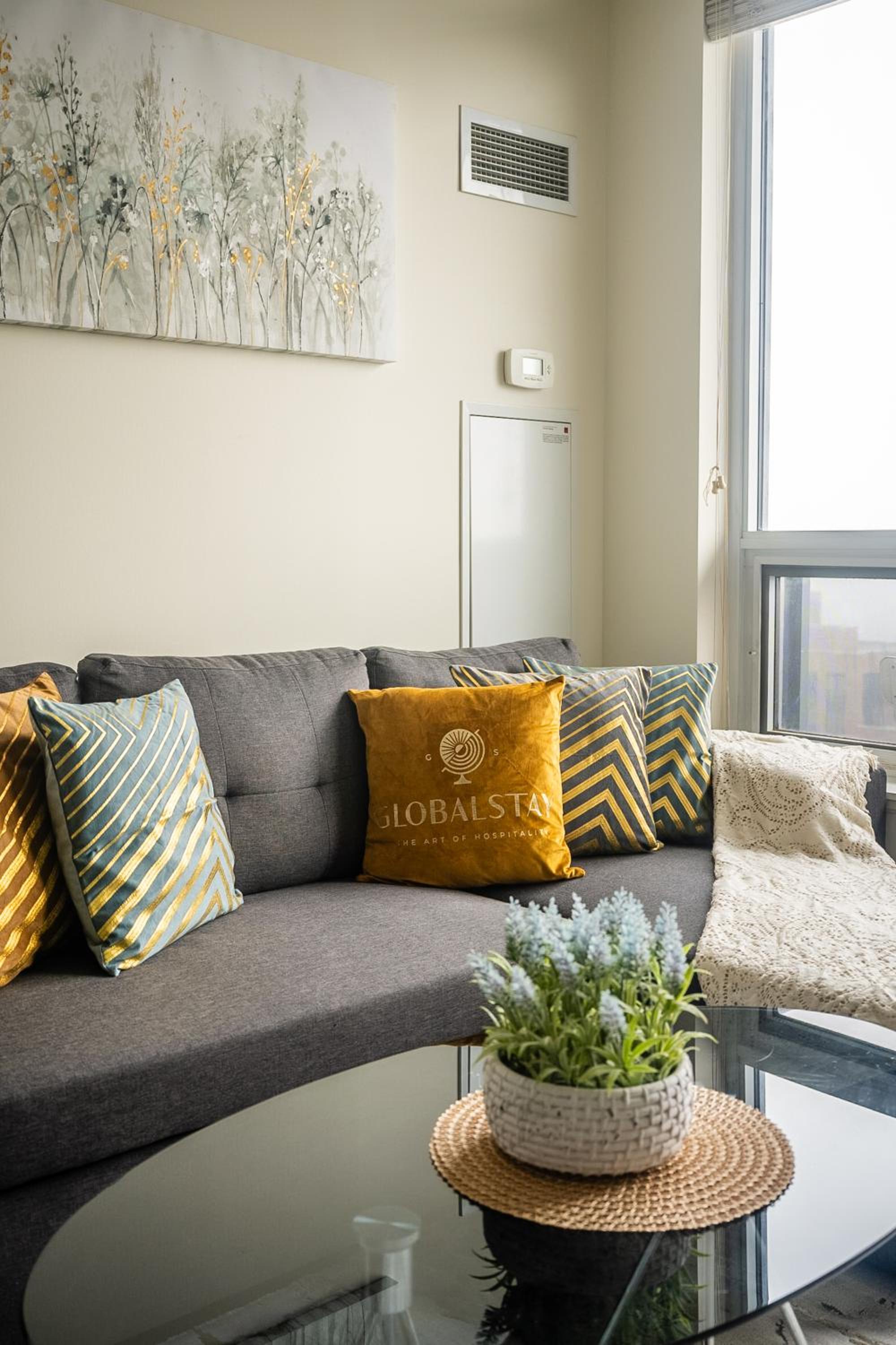1 Bedroom Apartment with Balcony and Skyline View in North York