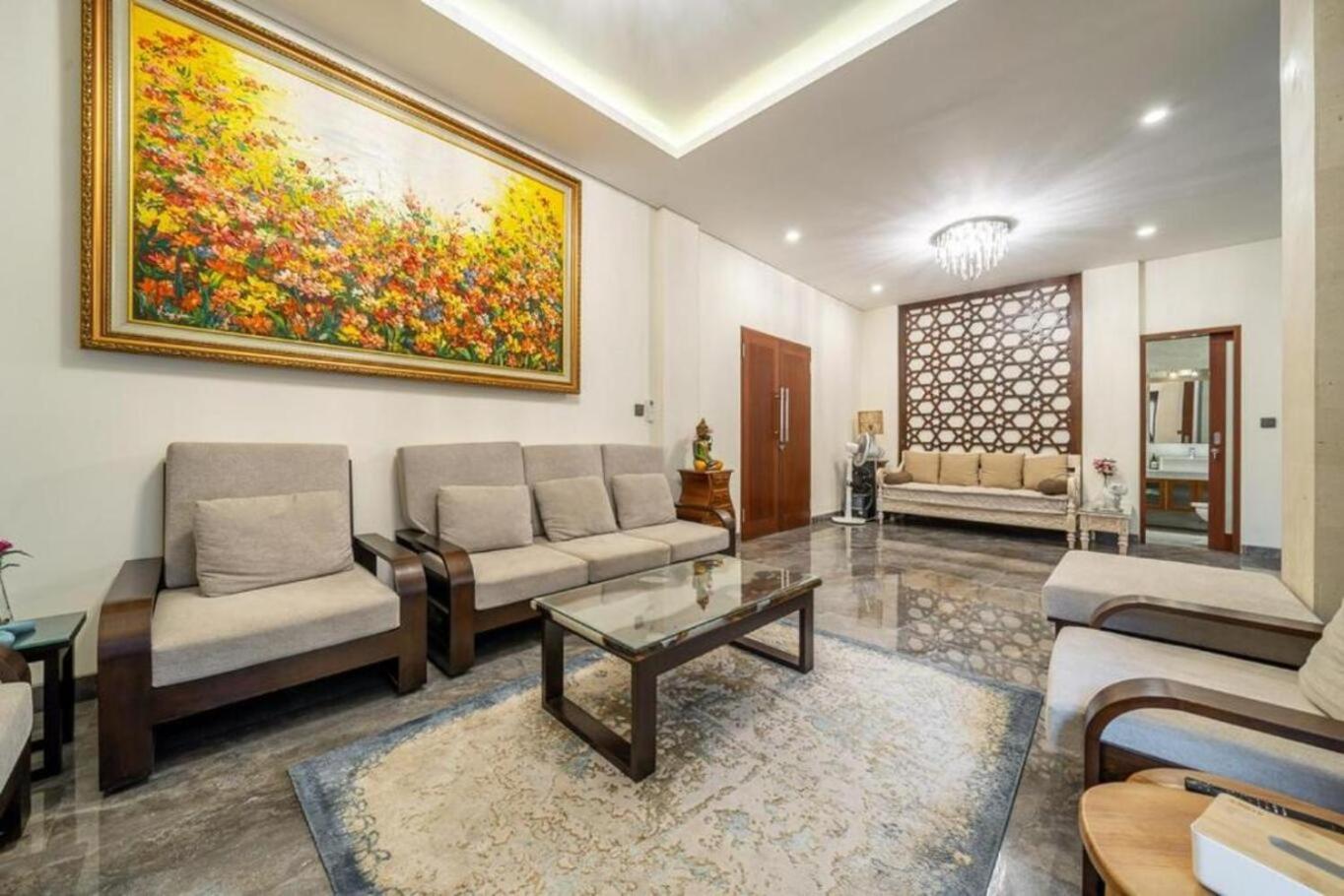 Modern 5BR Luxury Villa with Pool & Rooftop - 100m from Sanur Beach