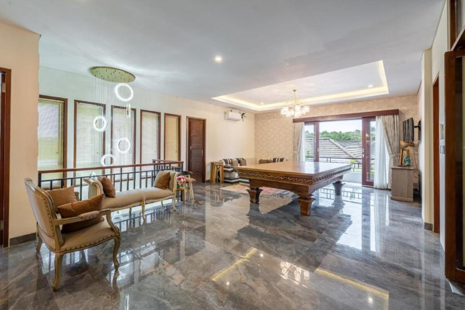 Modern 5BR Luxury Villa with Pool & Rooftop - 100m from Sanur Beach