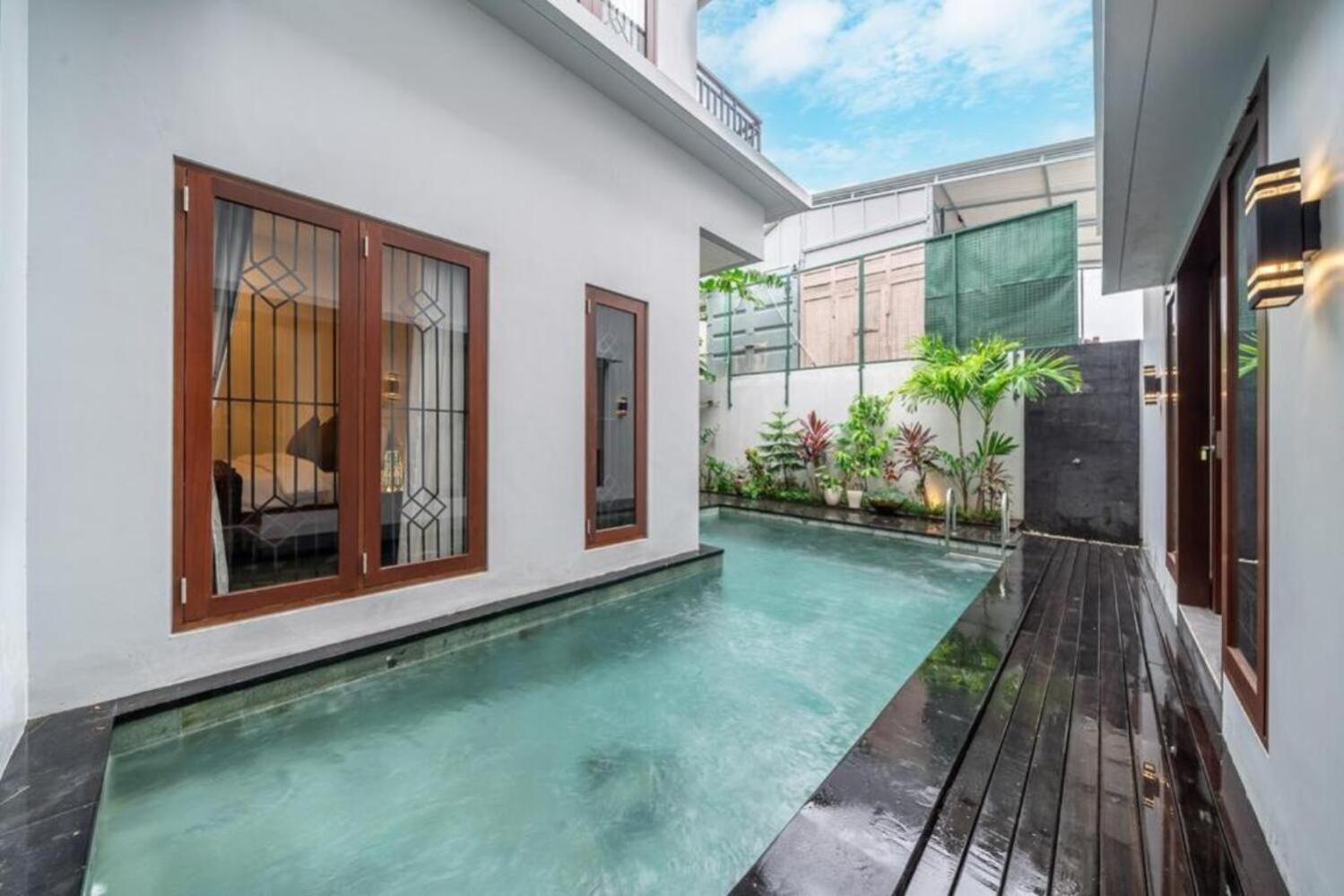 Modern 5BR Luxury Villa with Pool & Rooftop - 100m from Sanur Beach