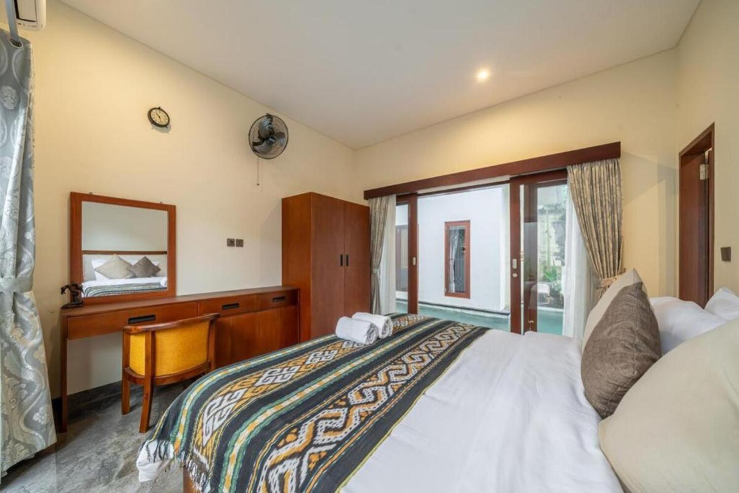 Modern 5BR Luxury Villa with Pool & Rooftop - 100m from Sanur Beach
