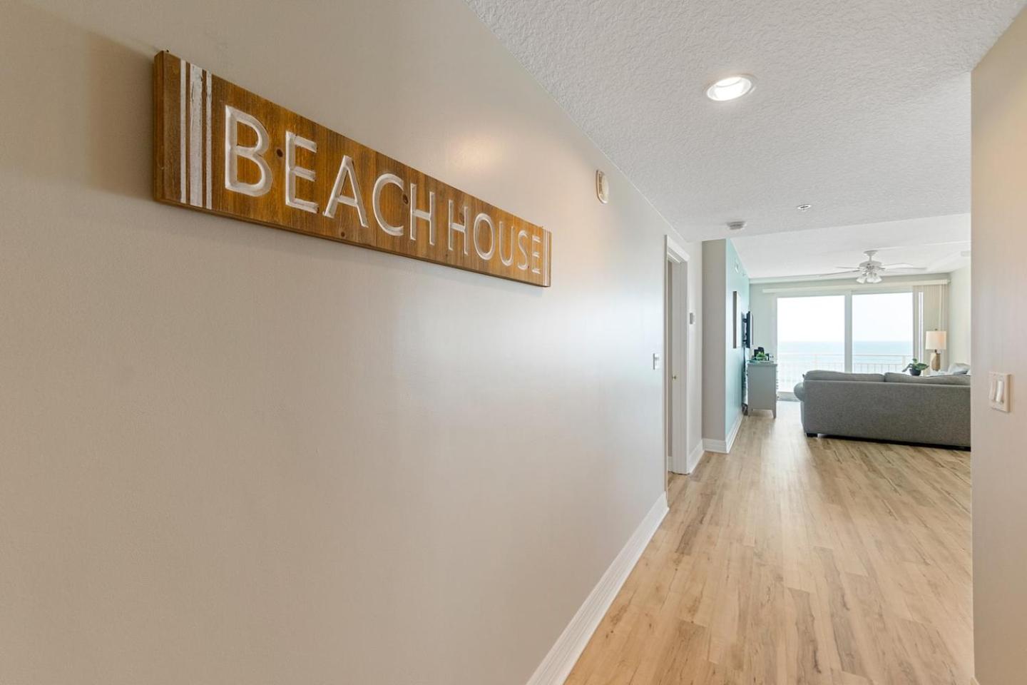 Beachfront 3BR Condo with Stunning Views Daytona