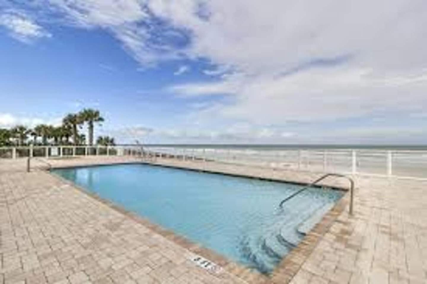 Beachfront 3BR Condo with Stunning Views Daytona