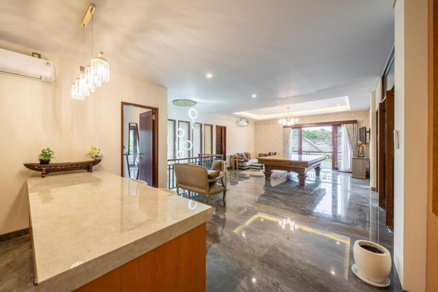 Modern 5BR Luxury Villa with Pool & Rooftop - 100m from Sanur Beach