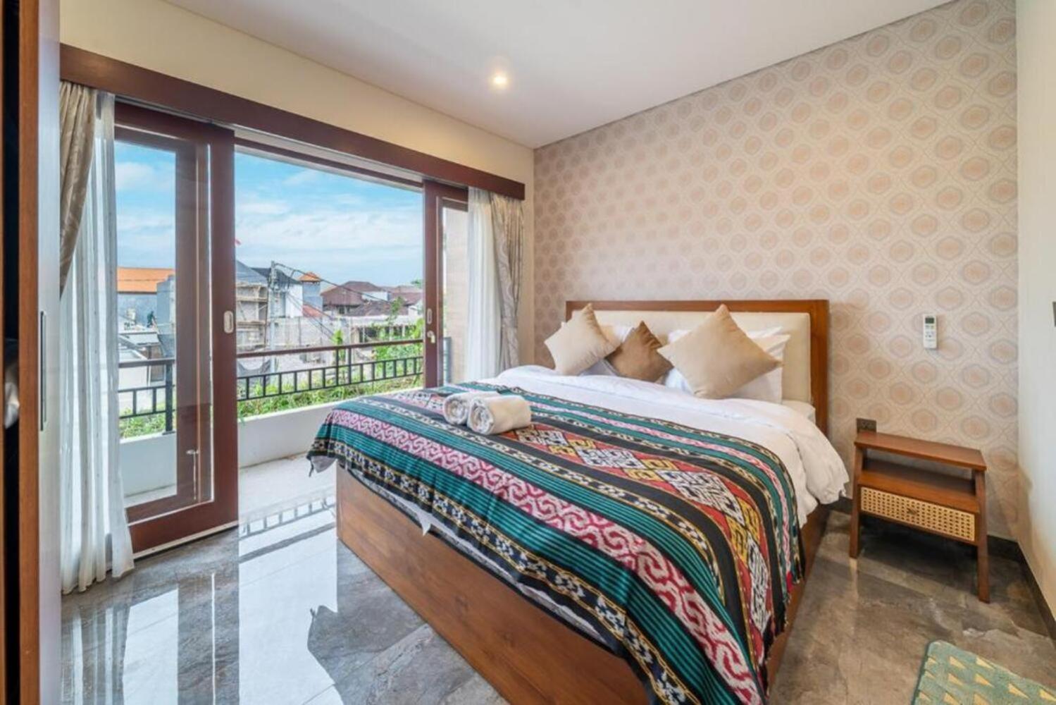 Modern 5BR Luxury Villa with Pool & Rooftop - 100m from Sanur Beach
