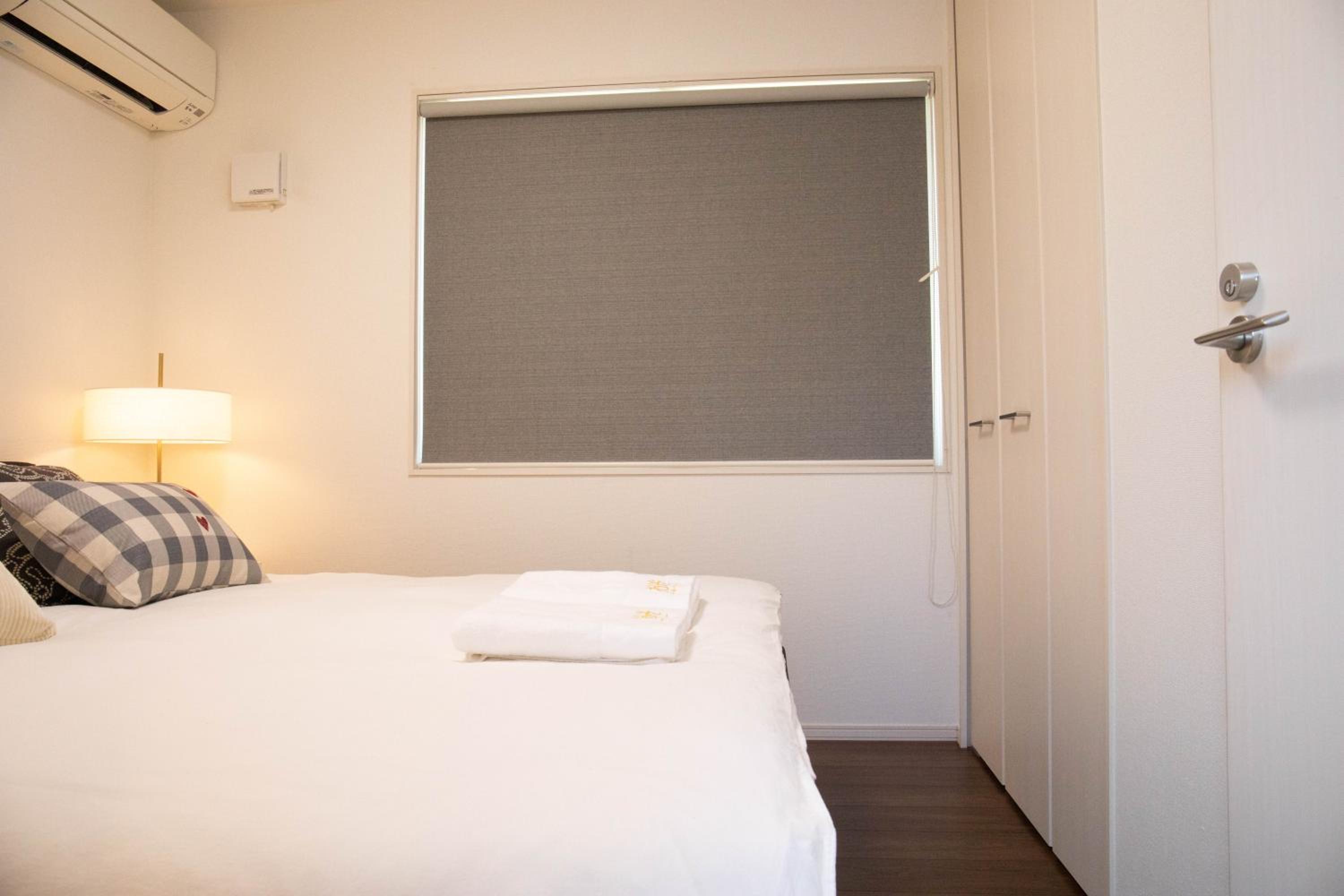 Osaka Shinsaibashi Dotonbori Tsutenkaku Villa House Free Parking 三房一厅一卫一浴
